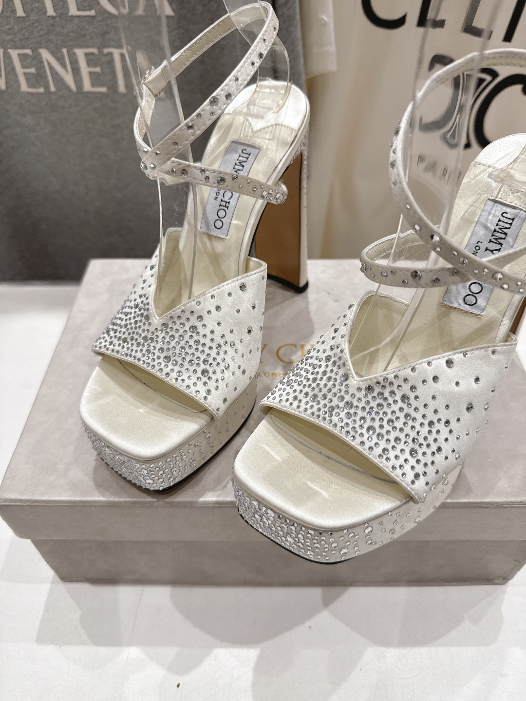 高版本出厂 JIMMY CHOO*｜JC/吉米周2025ss新款简约厚底高跟鞋凉鞋原版套楦，完美的线条，