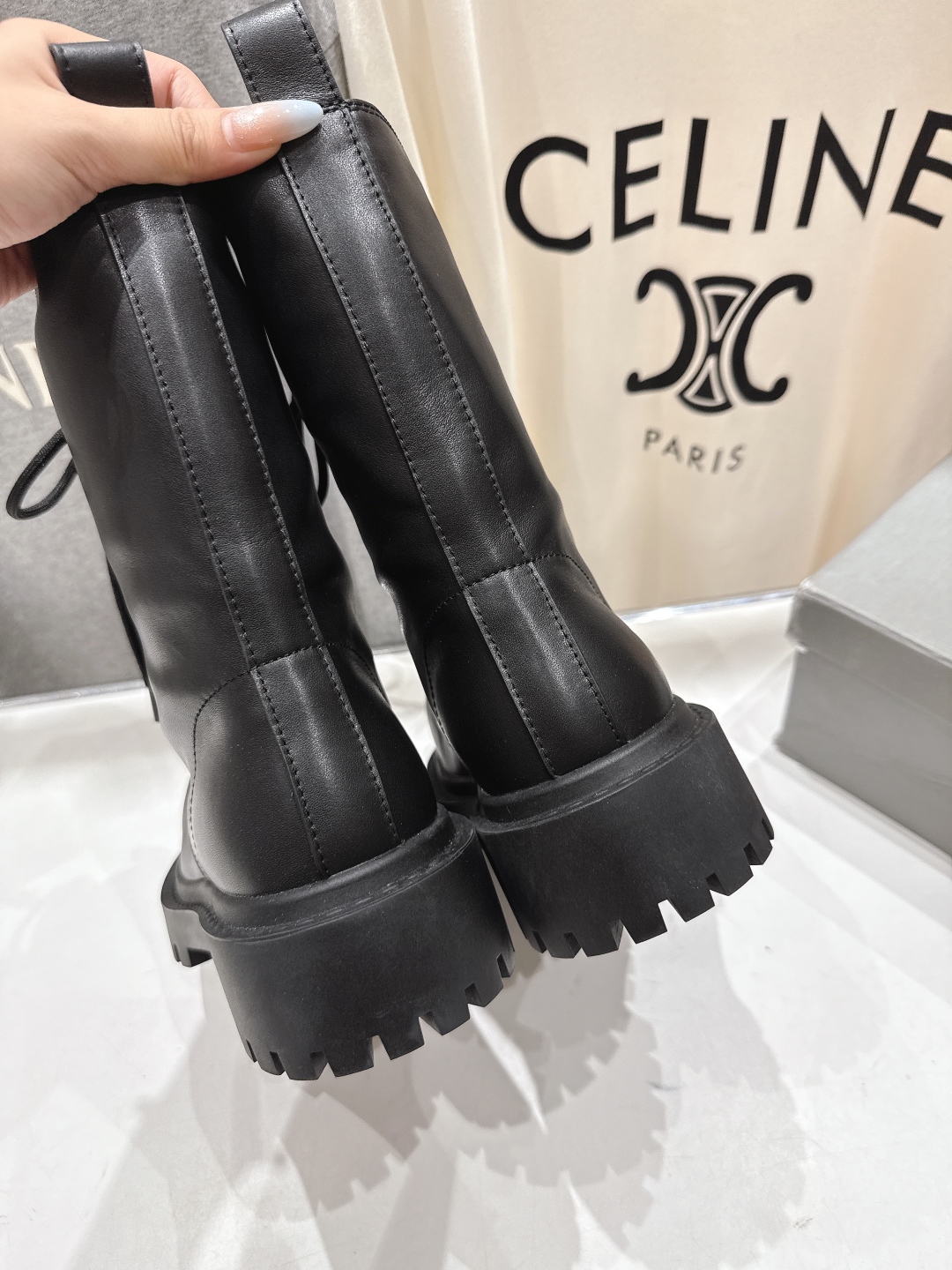 高版本出厂 BALENCIAG*巴黎世家F046 2025ss秋冬新款绑带中筒机车靴马丁靴采用原版同步柔
