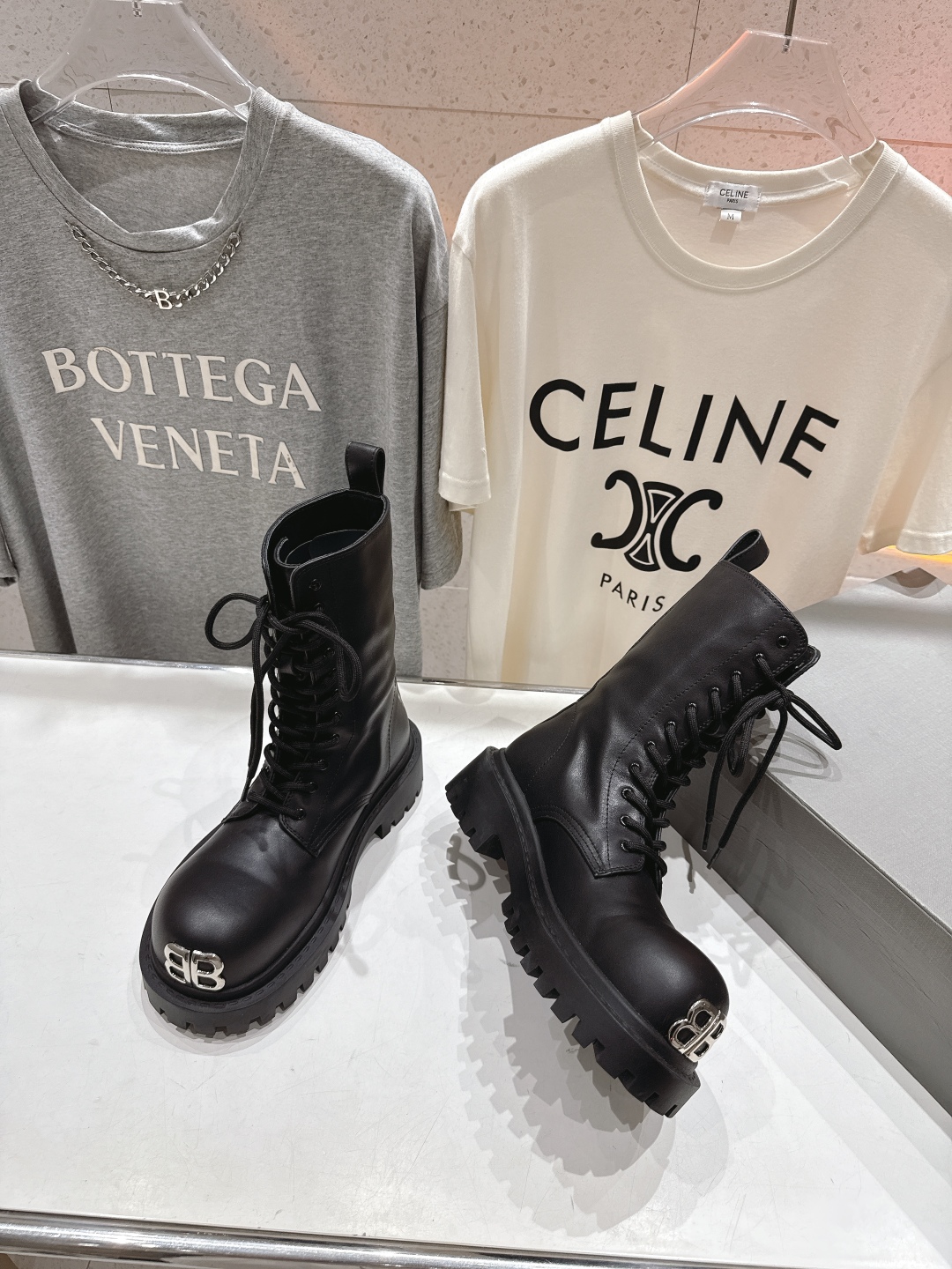 高版本出厂 BALENCIAG*巴黎世家F046 2025ss秋冬新款绑带中筒机车靴马丁靴采用原版同步柔