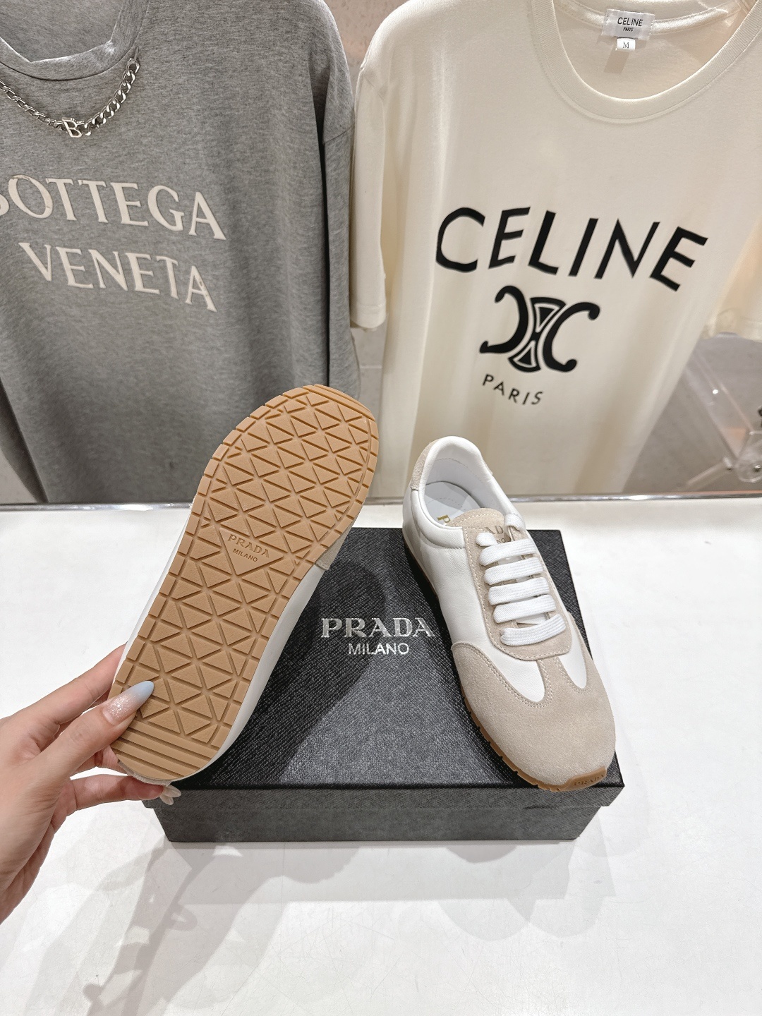 高版本出厂 Prada/普拉达P家25ssfw F029~new新款系带休闲运动鞋,上脚非常舒服软胶底素