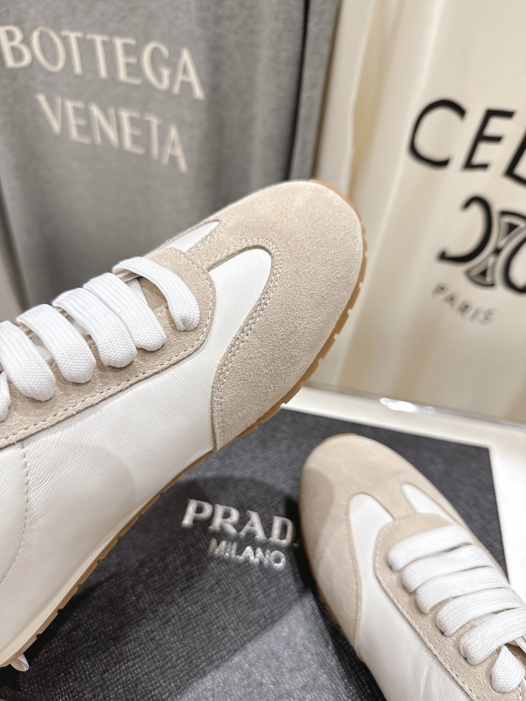 高版本出厂 Prada/普拉达P家25ssfw F029~new新款系带休闲运动鞋,上脚非常舒服软胶底素