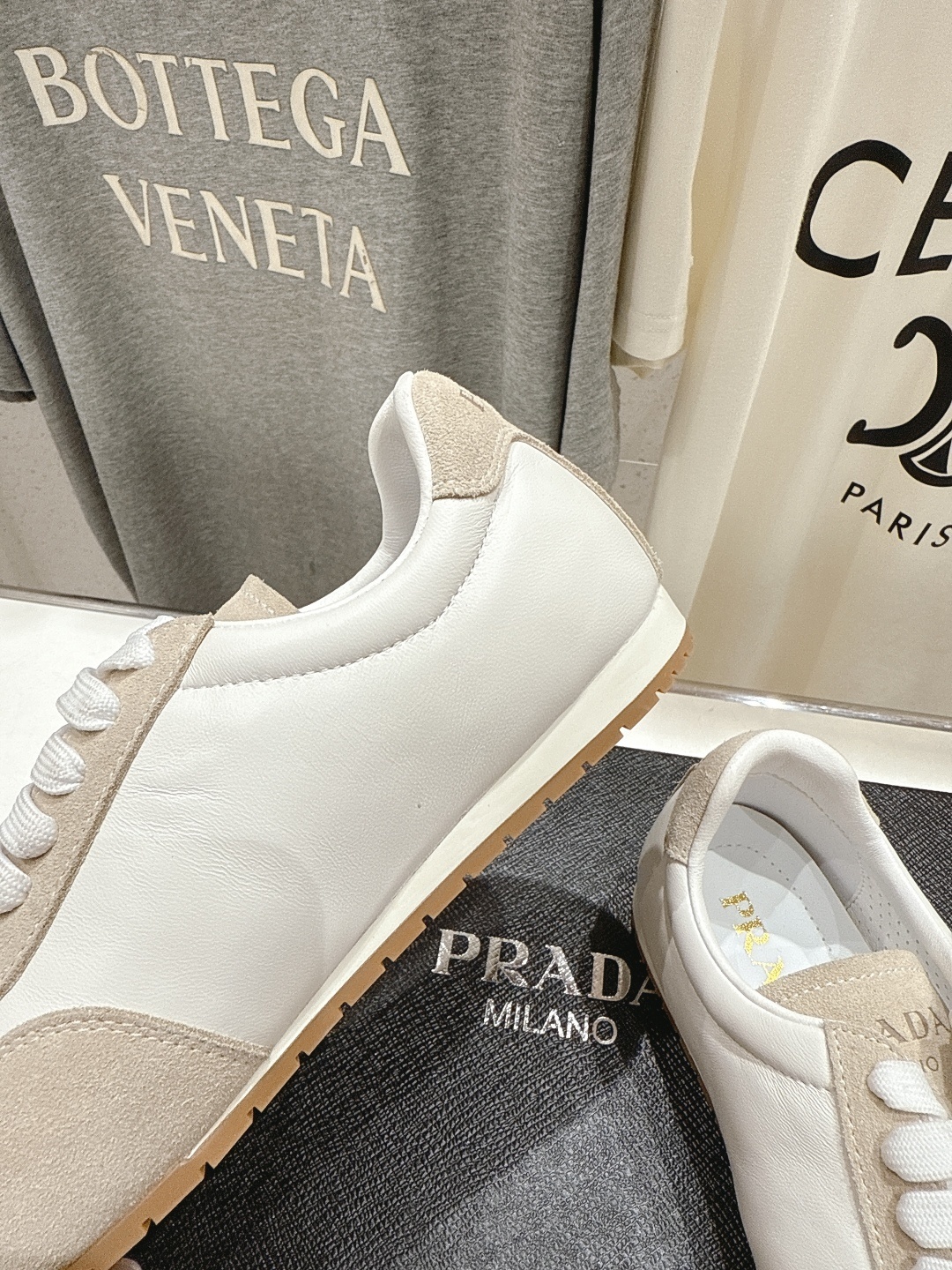高版本出厂 Prada/普拉达P家25ssfw F029~new新款系带休闲运动鞋,上脚非常舒服软胶底素