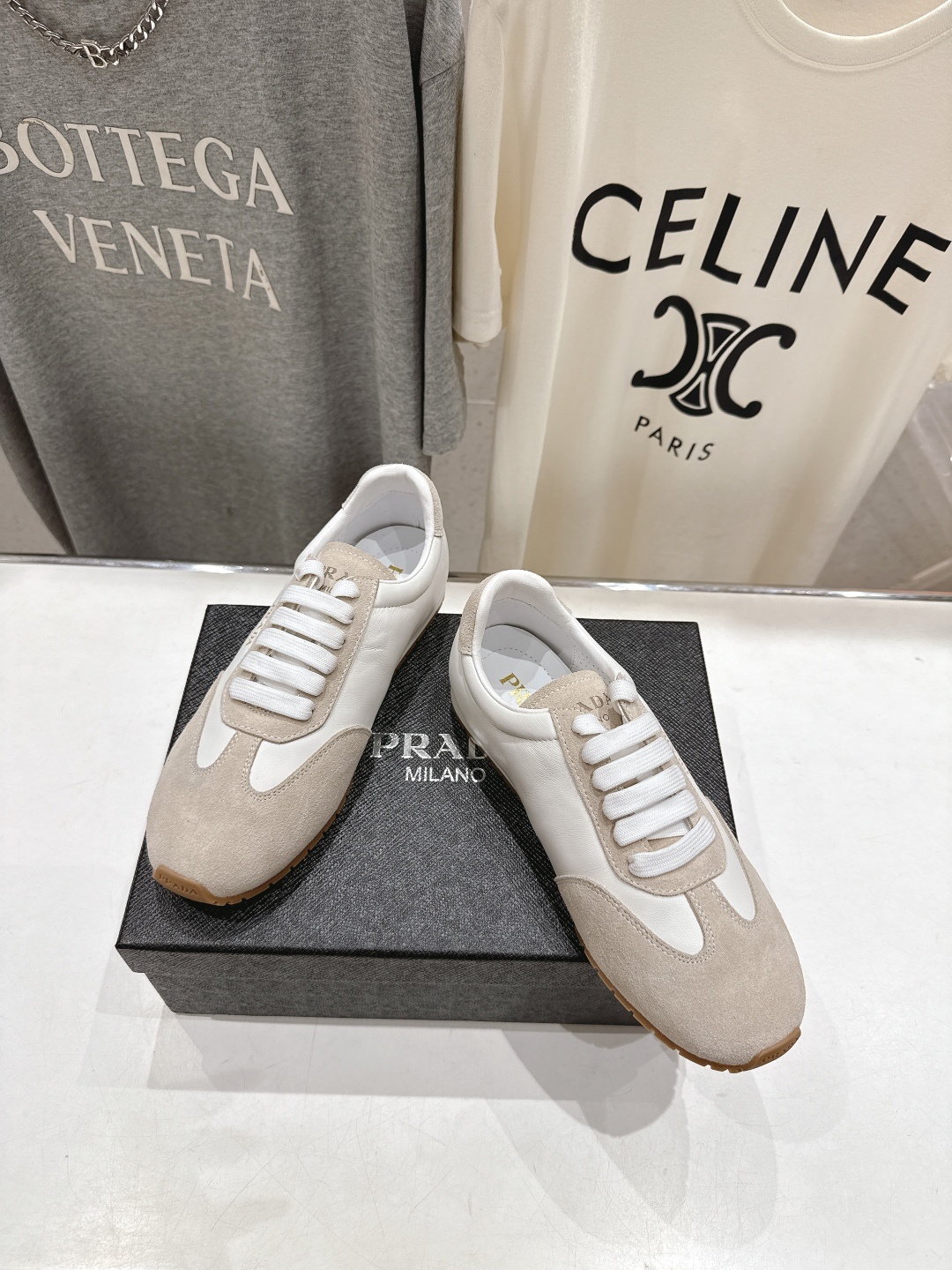 高版本出厂 Prada/普拉达P家25ssfw F029~new新款系带休闲运动鞋,上脚非常舒服软胶底素