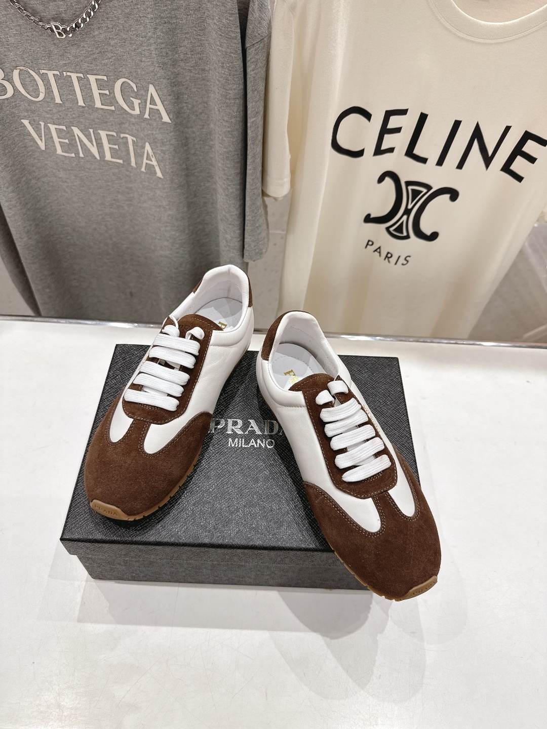 高版本出厂 Prada/普拉达P家25ssfw F029~new新款系带休闲运动鞋,上脚非常舒服软胶底素