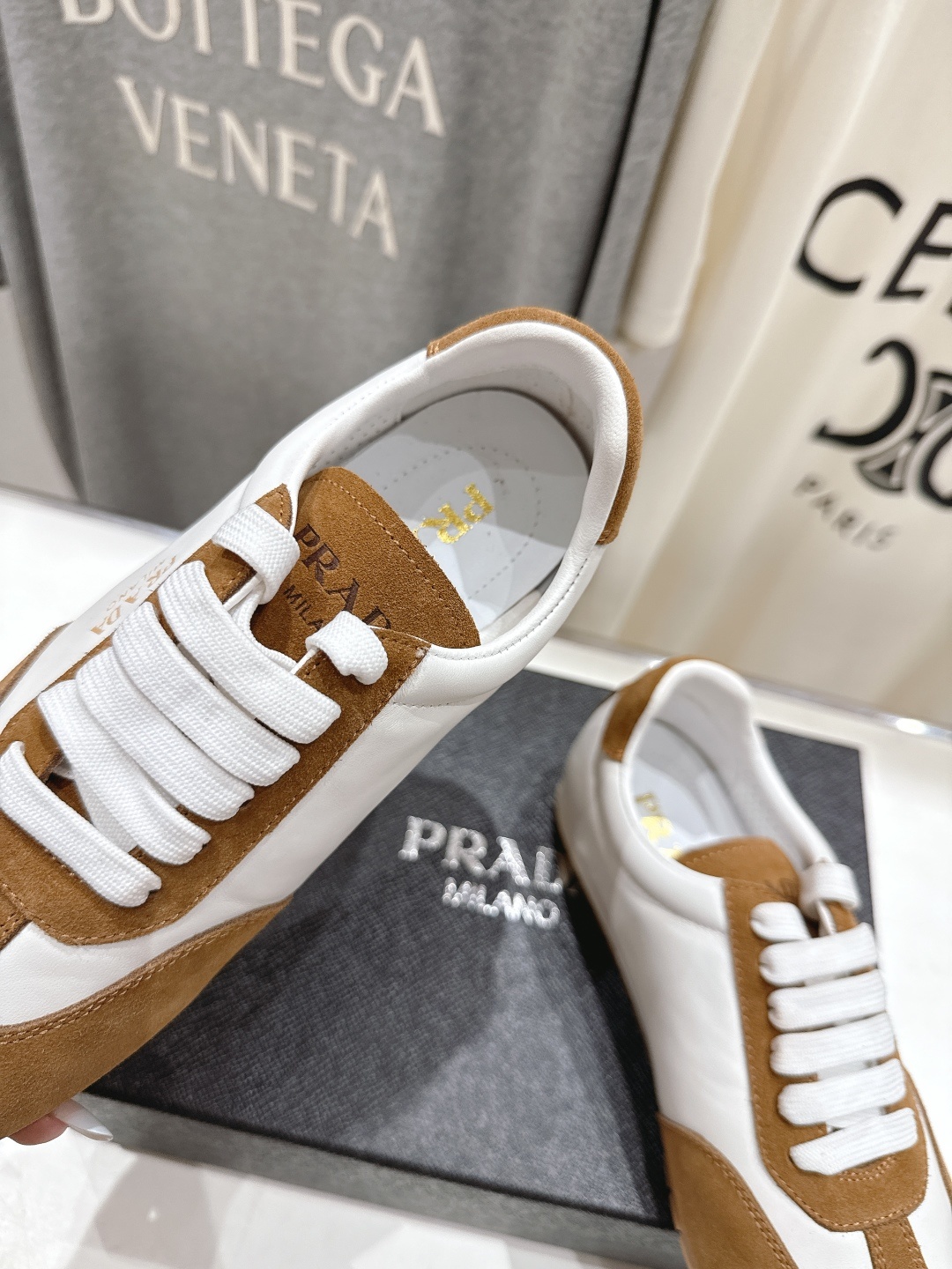 高版本出厂 Prada/普拉达P家25ssfw F029~new新款系带休闲运动鞋,上脚非常舒服软胶底素