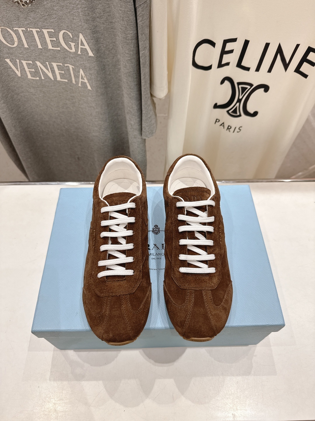 高版本出厂 情侣款 Prada 普拉达 F034 25ss/专柜新款情侣平底运动休闲鞋德训鞋阿甘鞋~各路