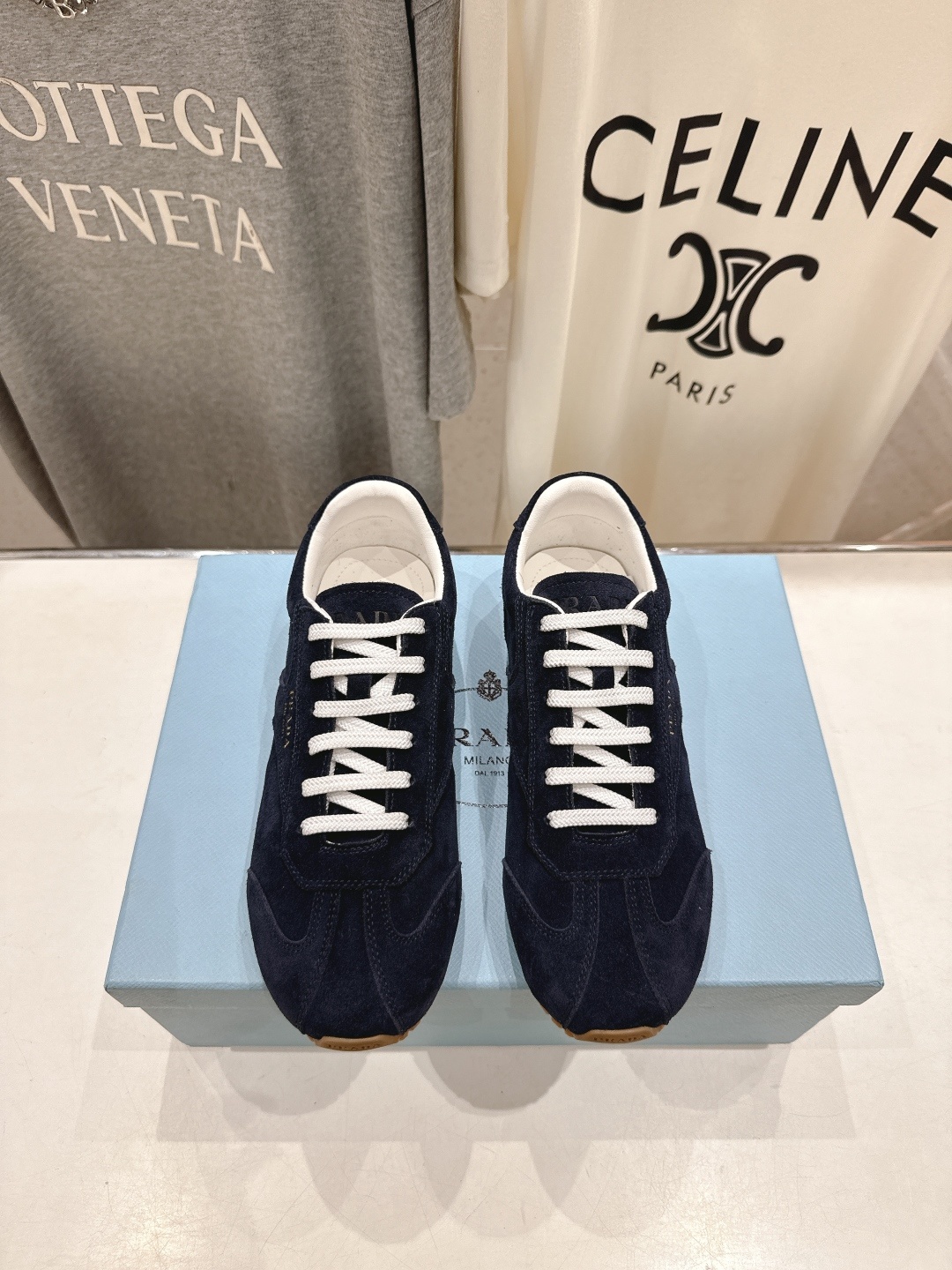 高版本出厂 情侣款 Prada 普拉达 F034 25ss/专柜新款情侣平底运动休闲鞋德训鞋阿甘鞋~各路