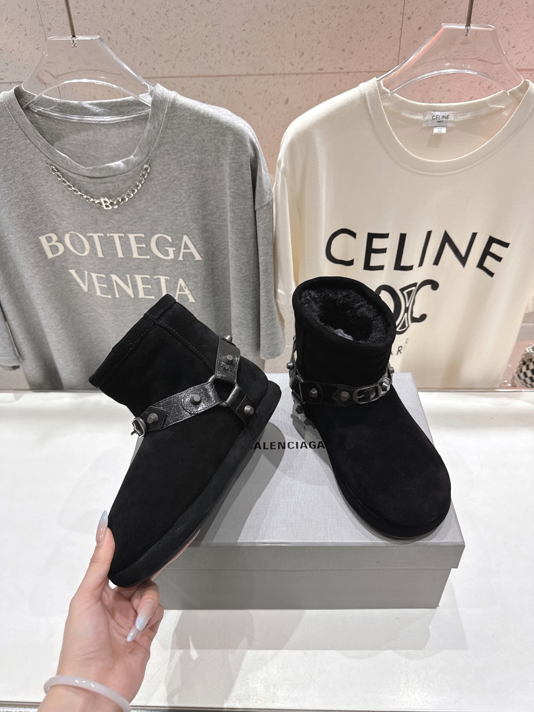 高版本出厂 BALENCIAGA*巴黎世家F022 2025ss秋冬新款羊毛短靴雪地靴冬日凛凛🏂🏻不可缺