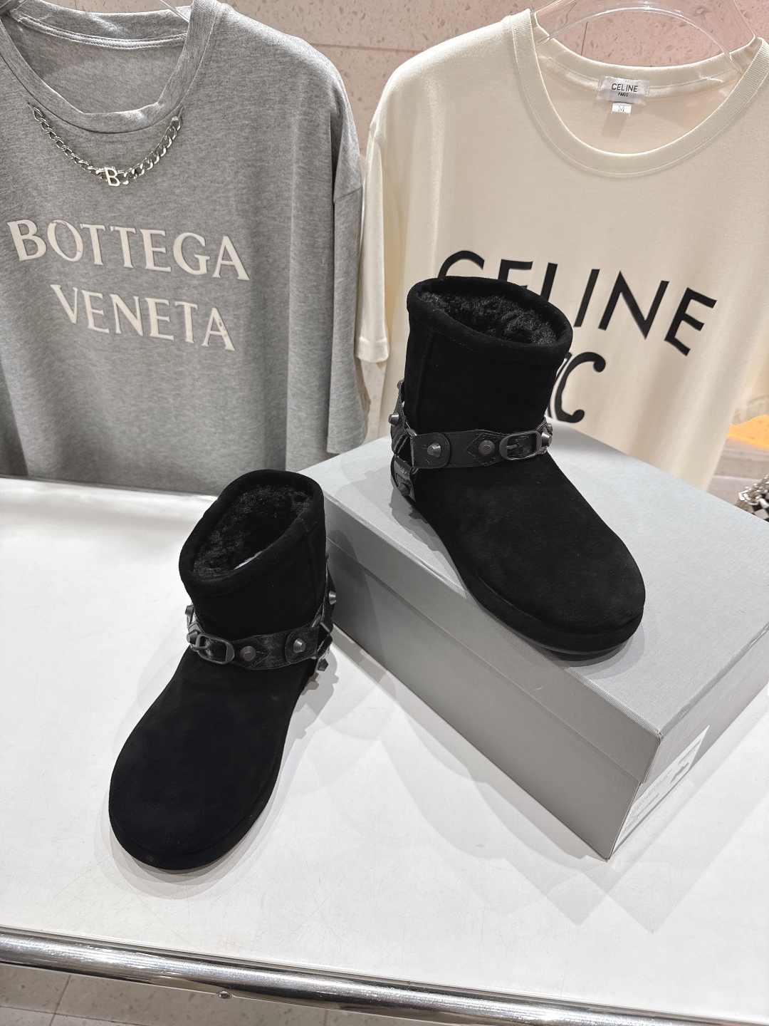 高版本出厂 BALENCIAGA*巴黎世家F022 2025ss秋冬新款羊毛短靴雪地靴冬日凛凛🏂🏻不可缺