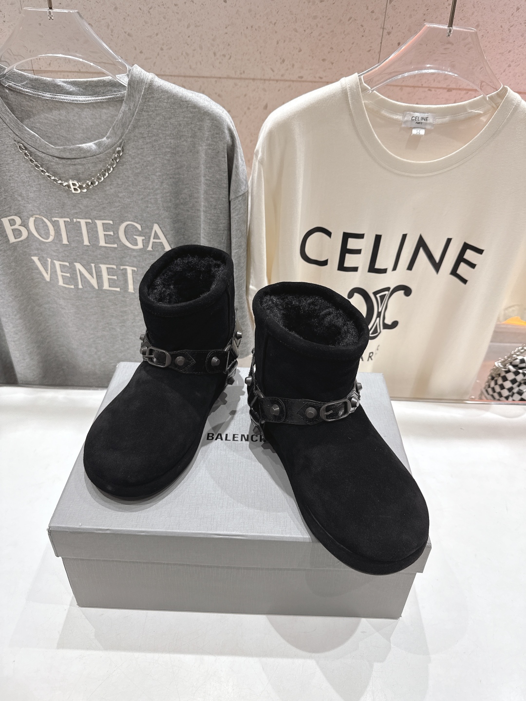 高版本出厂 BALENCIAGA*巴黎世家F022 2025ss秋冬新款羊毛短靴雪地靴冬日凛凛🏂🏻不可缺