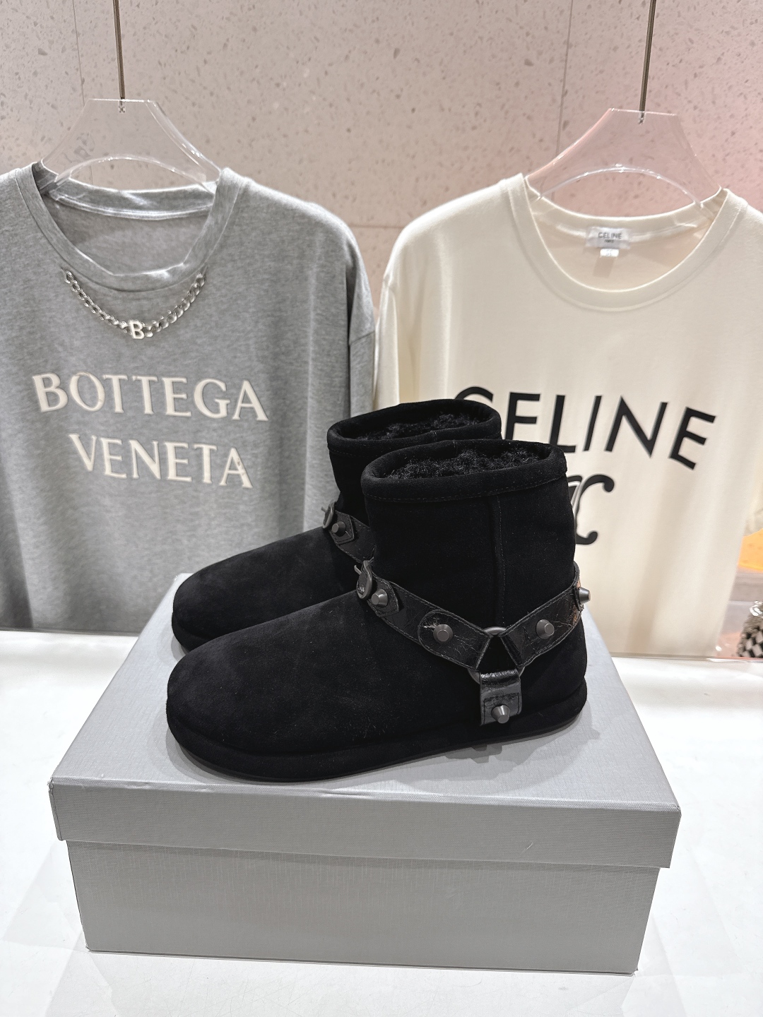 高版本出厂 BALENCIAGA*巴黎世家F022 2025ss秋冬新款羊毛短靴雪地靴冬日凛凛🏂🏻不可缺