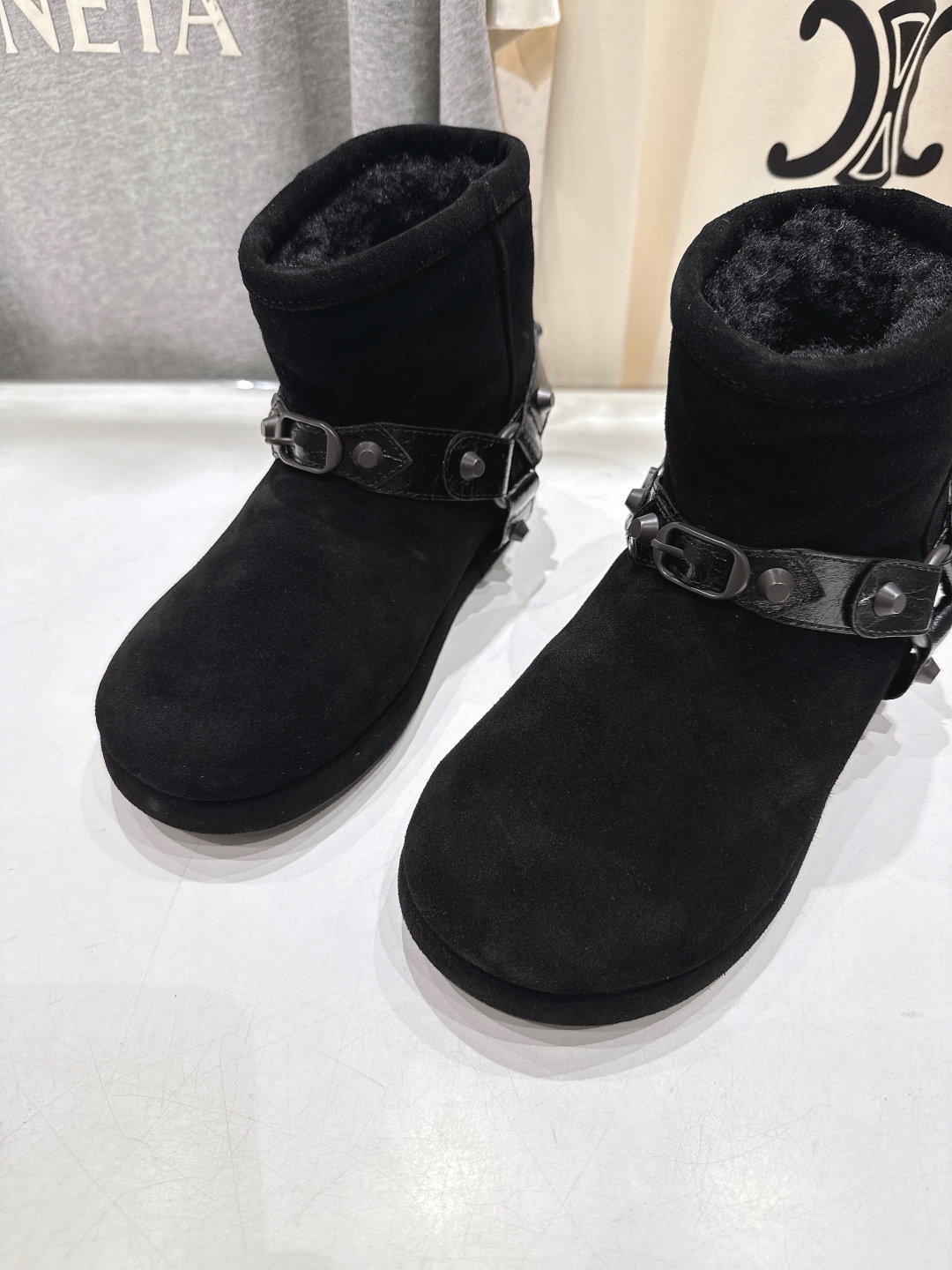 高版本出厂 BALENCIAGA*巴黎世家F022 2025ss秋冬新款羊毛短靴雪地靴冬日凛凛🏂🏻不可缺
