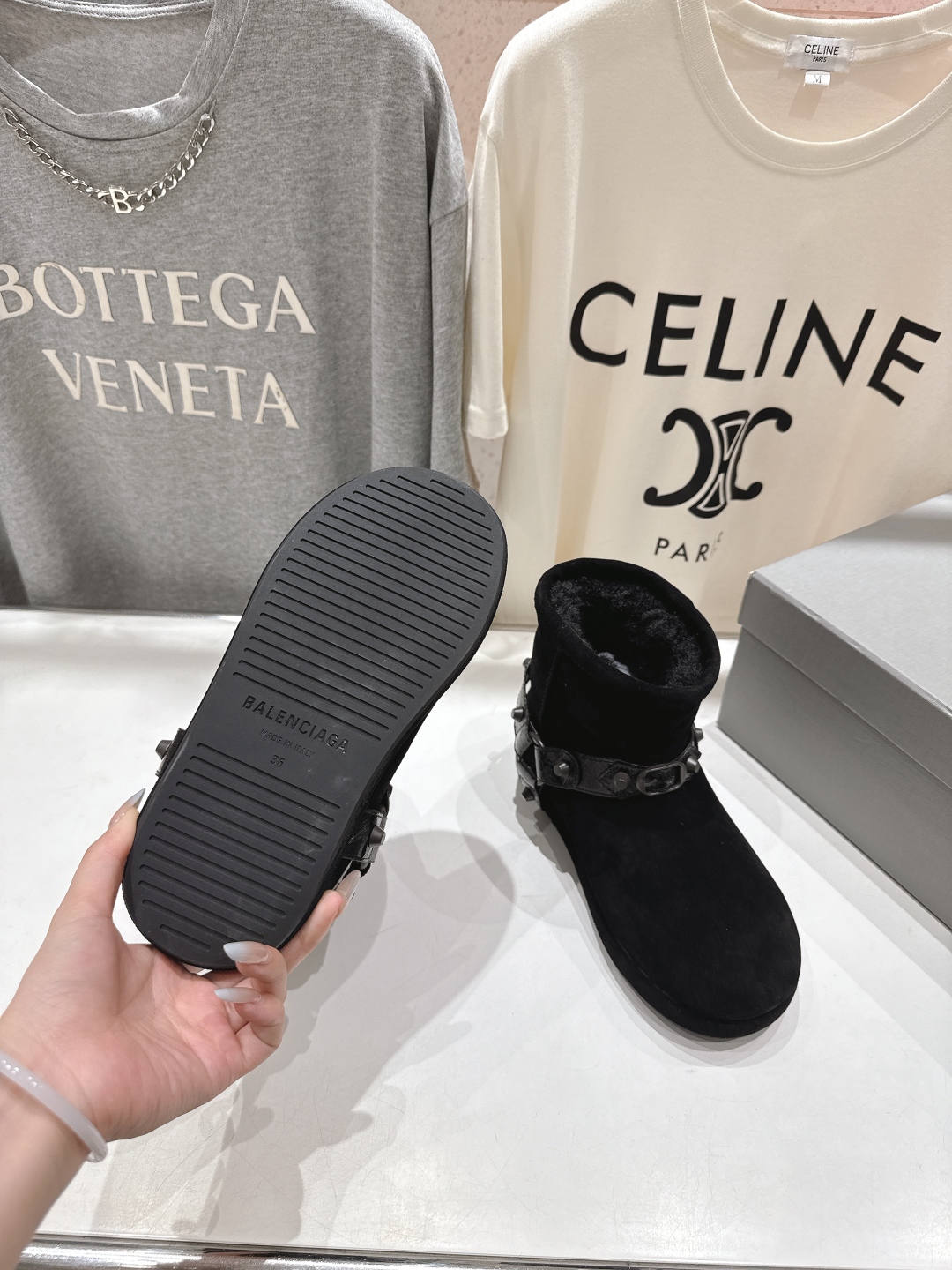 高版本出厂 BALENCIAGA*巴黎世家F022 2025ss秋冬新款羊毛短靴雪地靴冬日凛凛🏂🏻不可缺
