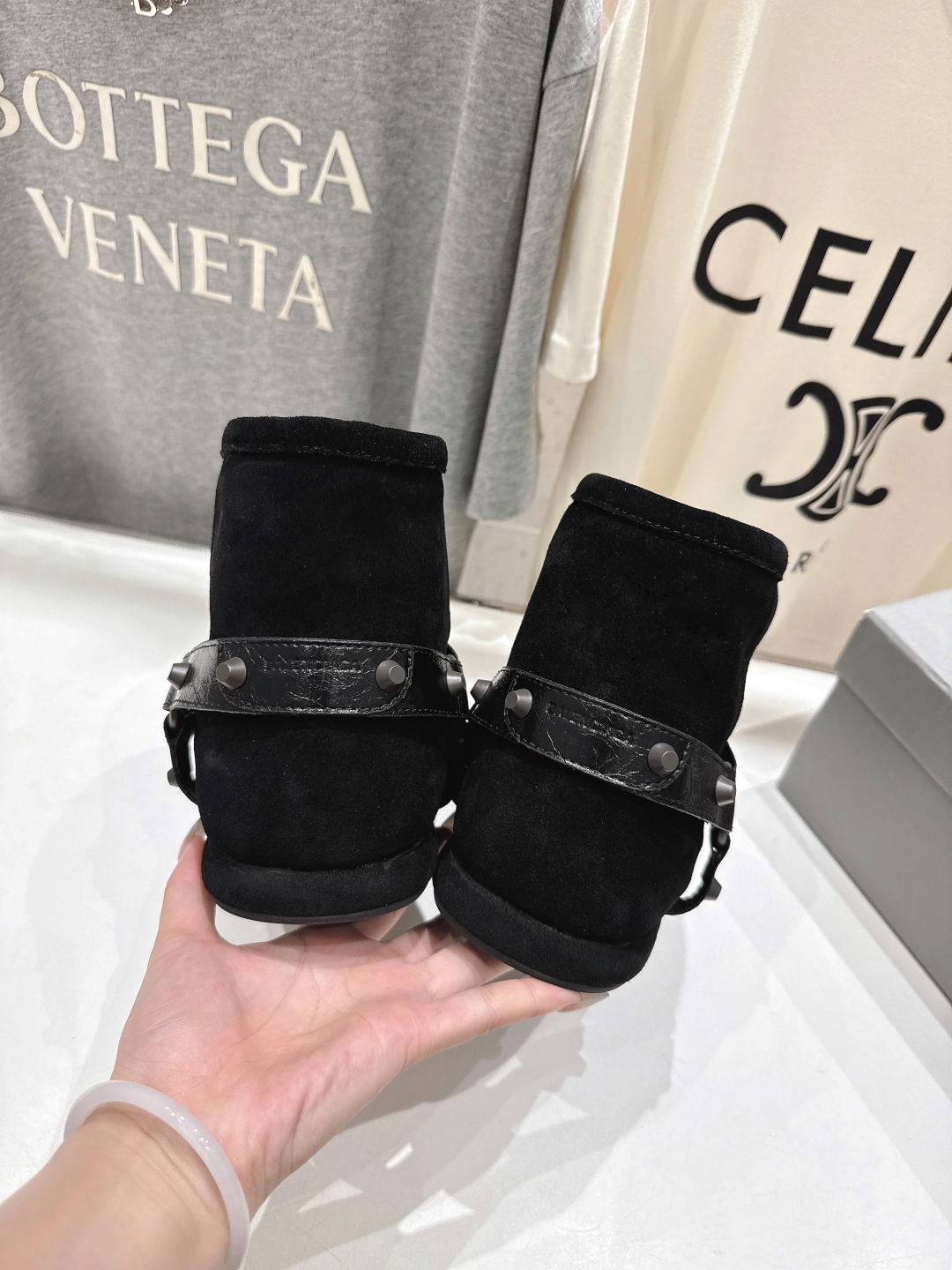高版本出厂 BALENCIAGA*巴黎世家F022 2025ss秋冬新款羊毛短靴雪地靴冬日凛凛🏂🏻不可缺