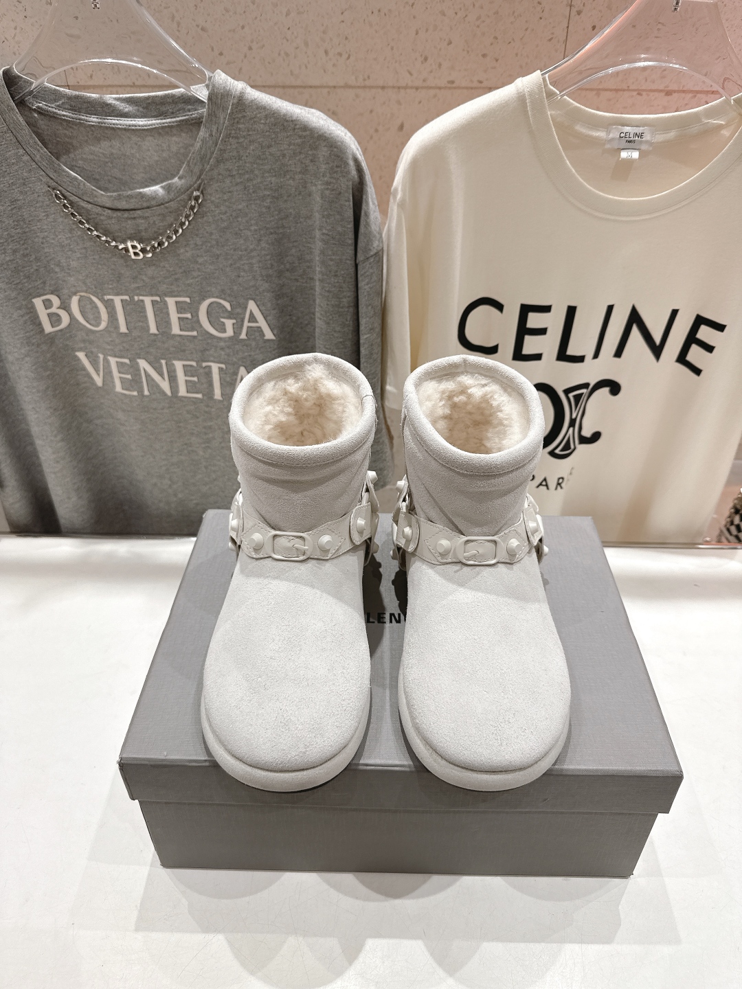 高版本出厂 BALENCIAGA*巴黎世家F022 2025ss秋冬新款羊毛短靴雪地靴冬日凛凛🏂🏻不可缺
