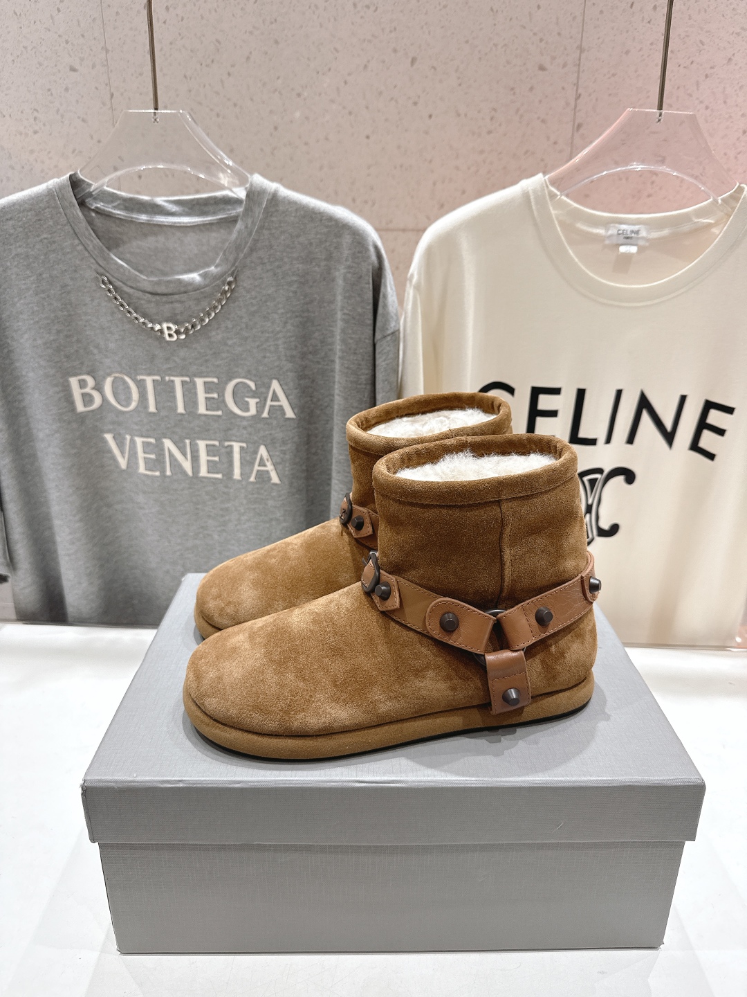 高版本出厂 BALENCIAGA*巴黎世家F022 2025ss秋冬新款羊毛短靴雪地靴冬日凛凛🏂🏻不可缺