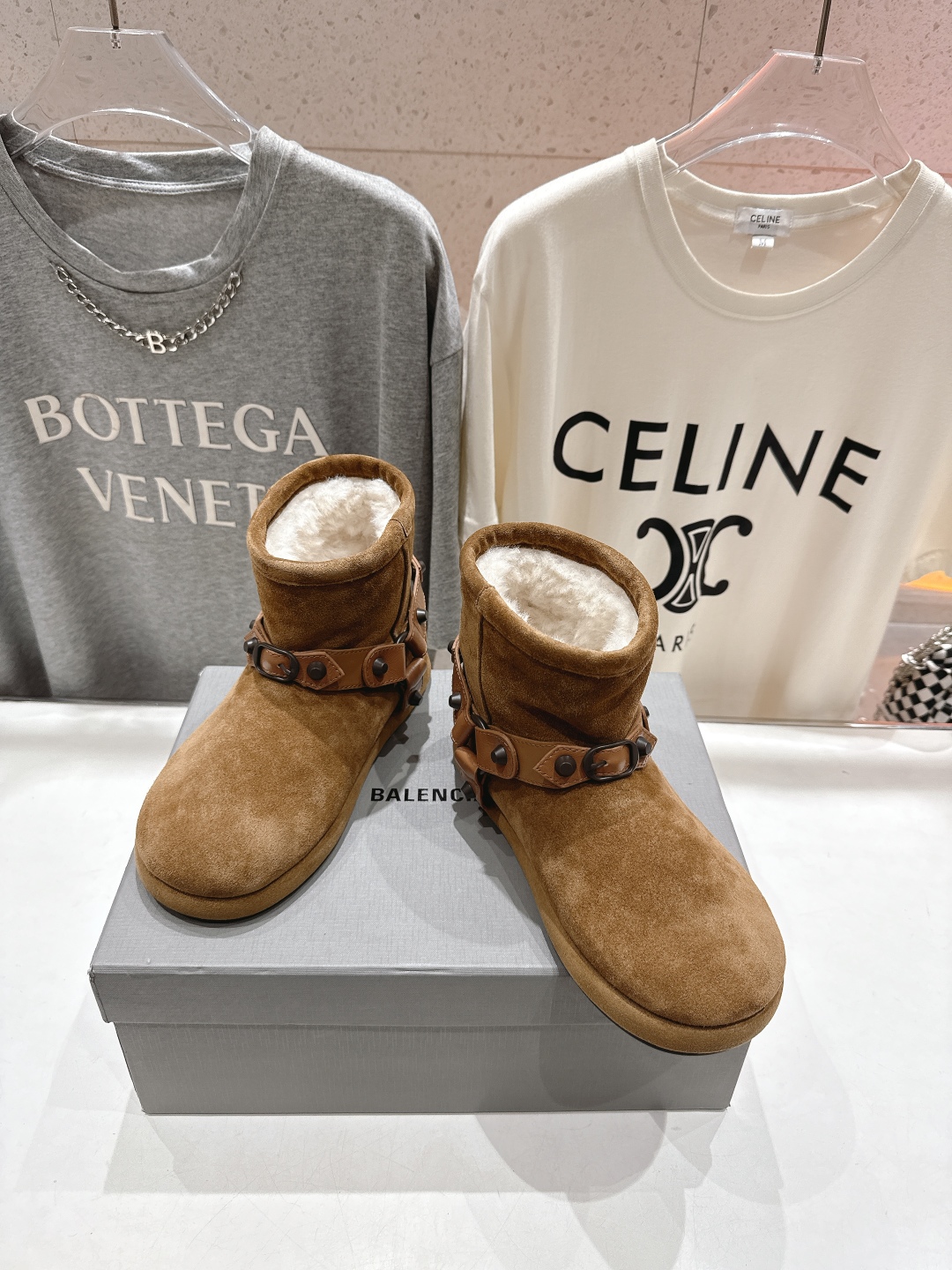 高版本出厂 BALENCIAGA*巴黎世家F022 2025ss秋冬新款羊毛短靴雪地靴冬日凛凛🏂🏻不可缺