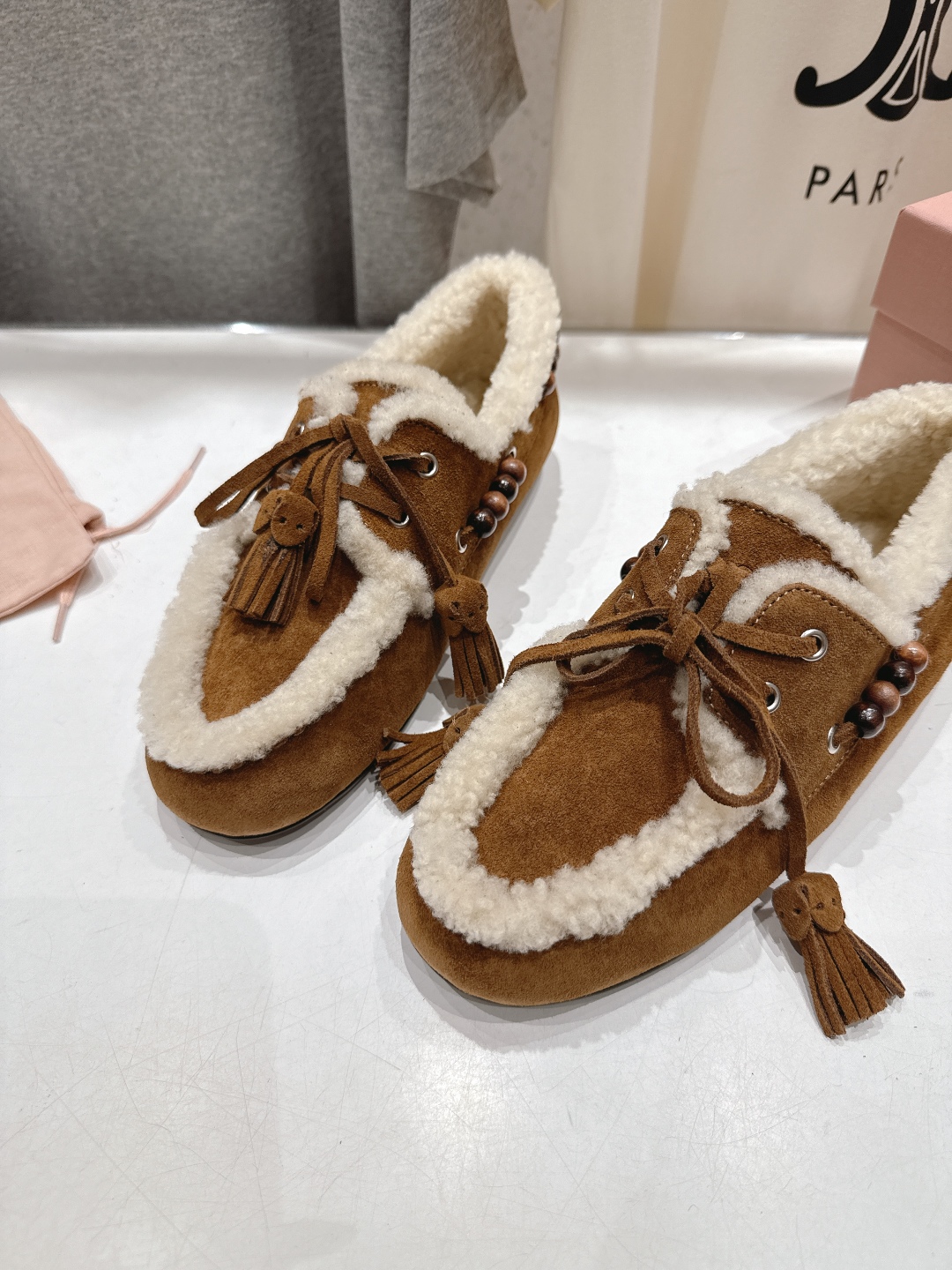 高版本出厂 毛里 MiuMiu/缪缪2025ss秋冬走秀款一脚蹬驾车鞋加毛乐福鞋毛毛鞋这款永不过时的反绒