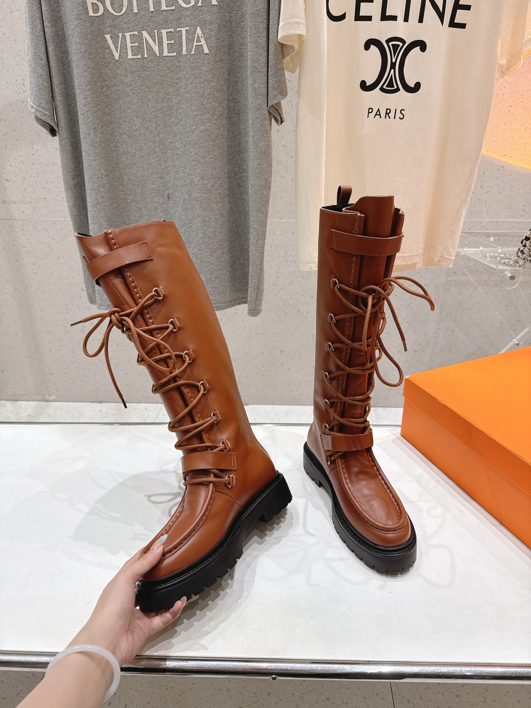 高版本出厂 Hermes/爱马仕H家F048 25ss秋冬新款绑带厚底长靴马丁靴骑士靴 经典运动风格设计
