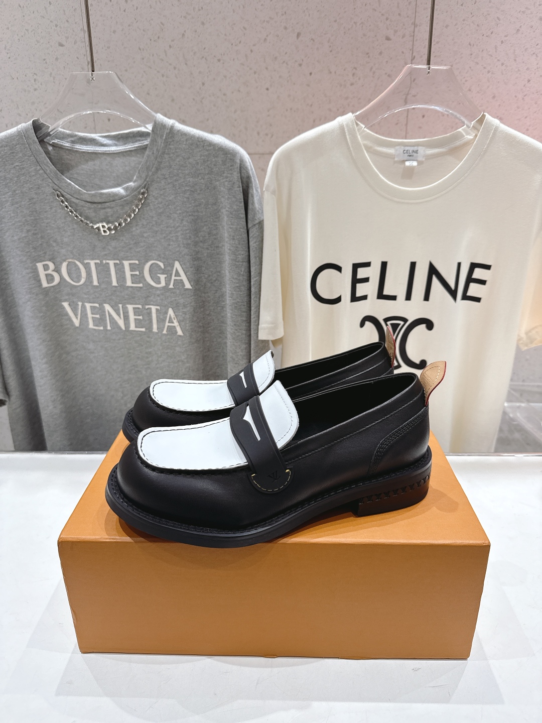 高版本出厂 情侣款 LOUIS VUITTON ss25 LV驴牌新款厚底大头鞋情侣休闲鞋乐福鞋本款 乐
