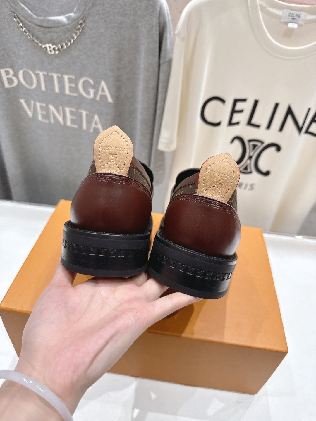 高版本出厂 情侣款 LOUIS VUITTON ss25 LV驴牌新款厚底大头鞋情侣休闲鞋乐福鞋本款 乐
