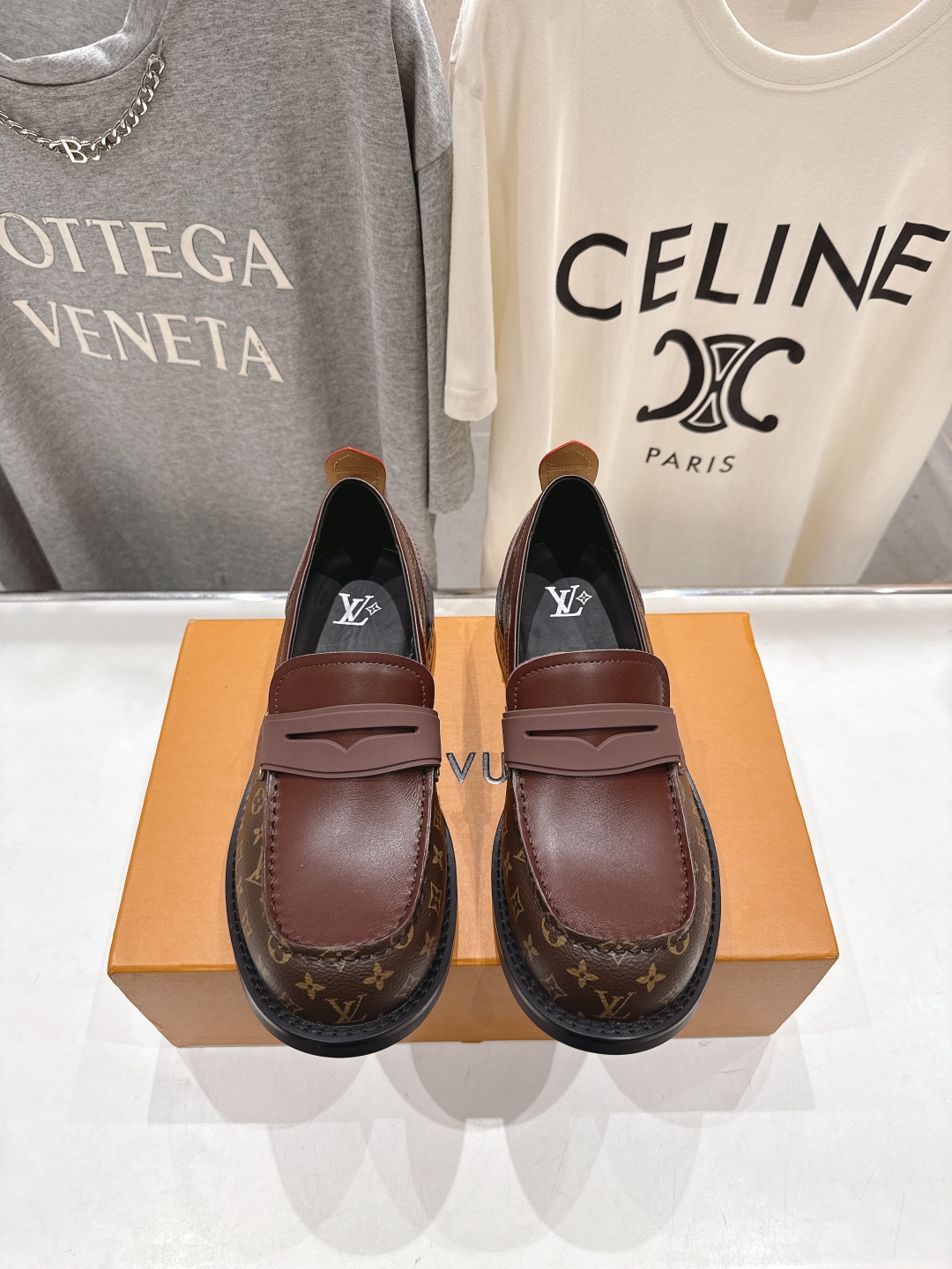 高版本出厂 情侣款 LOUIS VUITTON ss25 LV驴牌新款厚底大头鞋情侣休闲鞋乐福鞋本款 乐