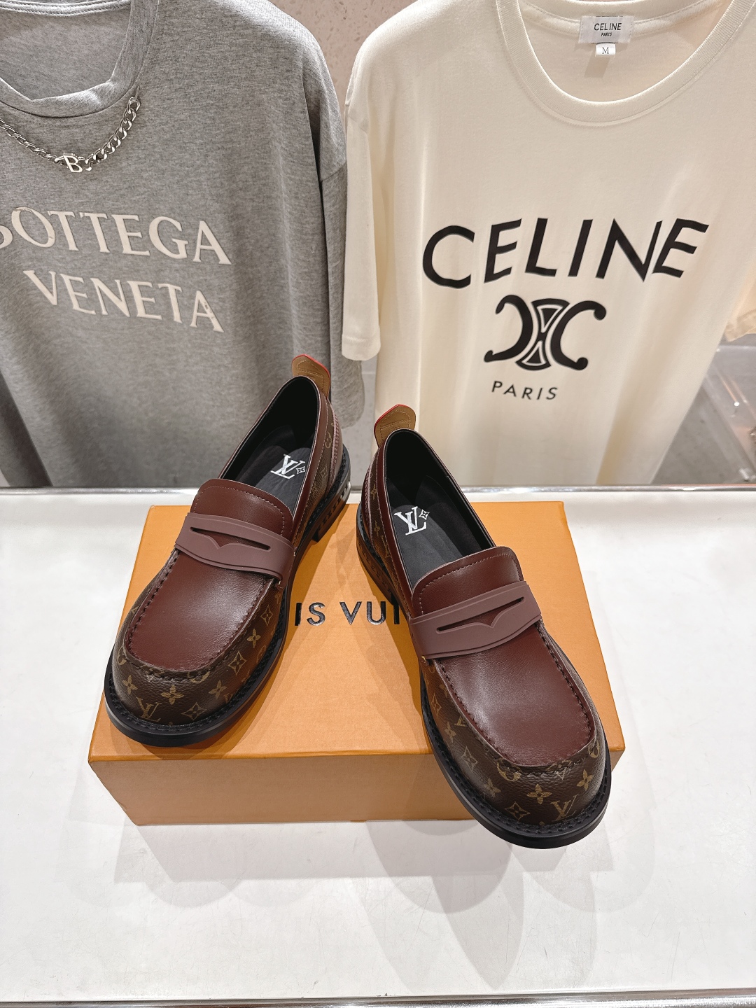 高版本出厂 情侣款 LOUIS VUITTON ss25 LV驴牌新款厚底大头鞋情侣休闲鞋乐福鞋本款 乐