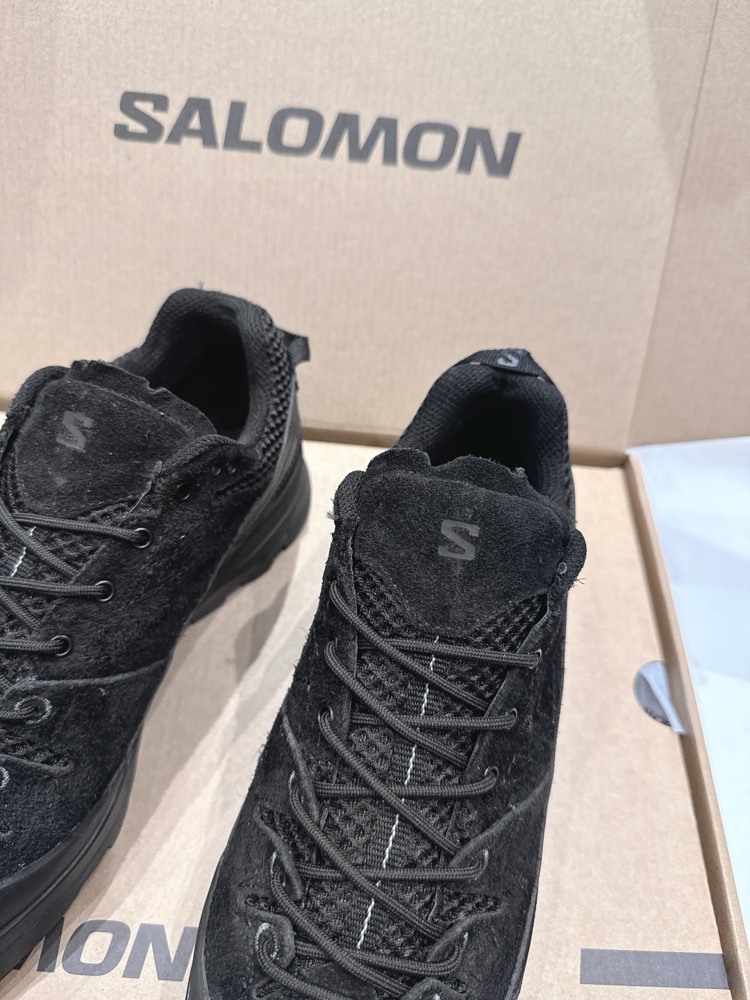 高版本出厂 情侣款 Salomon萨洛蒙~F055 2025ss最新款休闲运动鞋厚底登山德比鞋跑步鞋~男
