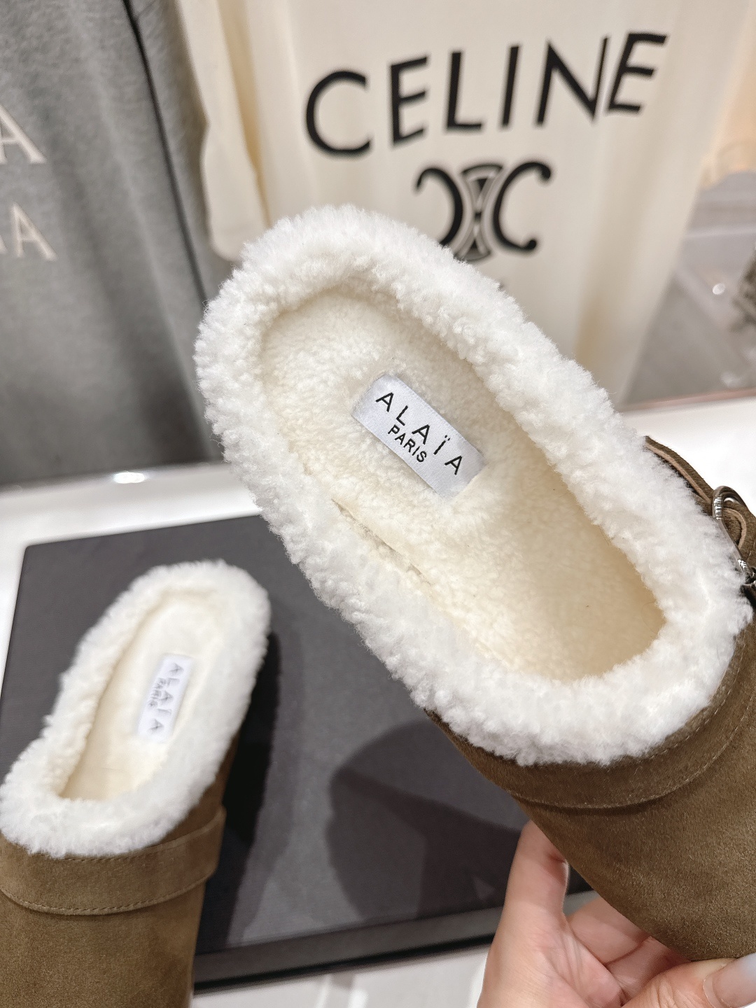 高版本出厂 毛里 独家新品 Alaia 阿莱亚25ss/秋冬走秀款平底羊毛里一脚蹬半包拖鞋章小蕙同款 甜