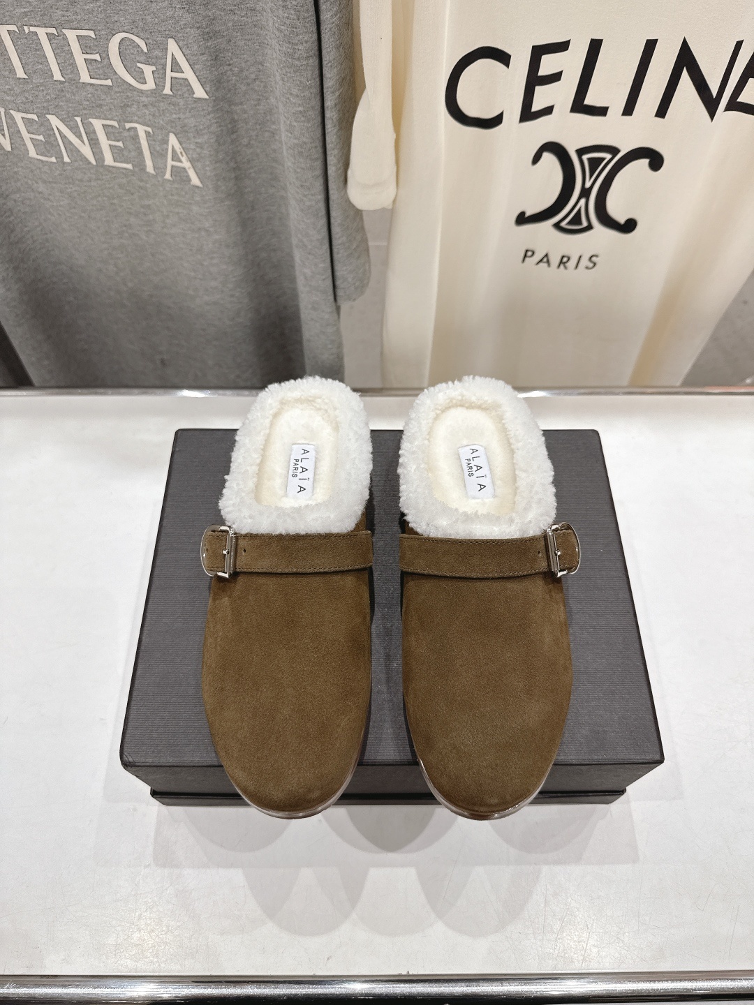高版本出厂 毛里 独家新品 Alaia 阿莱亚25ss/秋冬走秀款平底羊毛里一脚蹬半包拖鞋章小蕙同款 甜