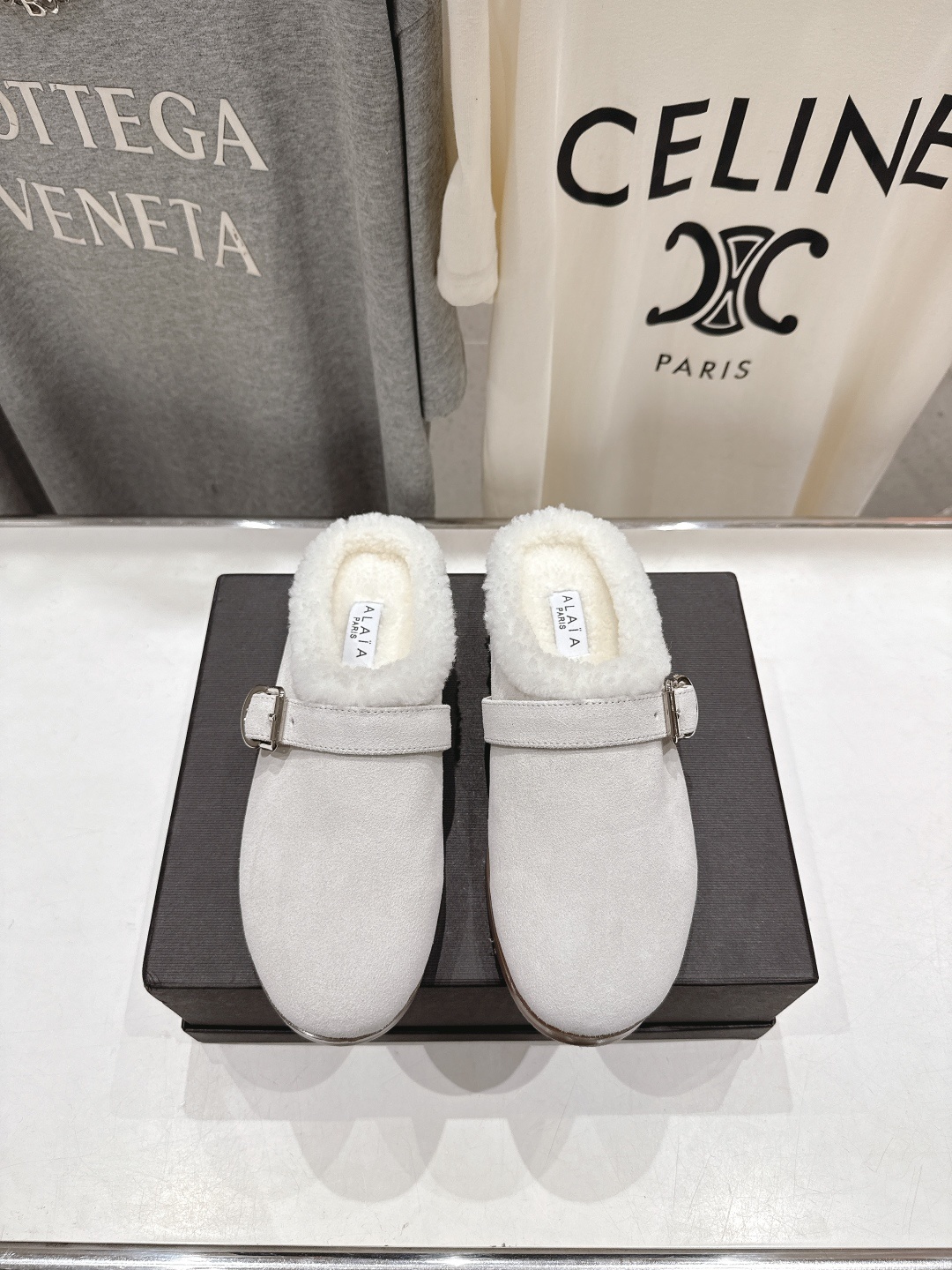 高版本出厂 毛里 独家新品 Alaia 阿莱亚25ss/秋冬走秀款平底羊毛里一脚蹬半包拖鞋章小蕙同款 甜