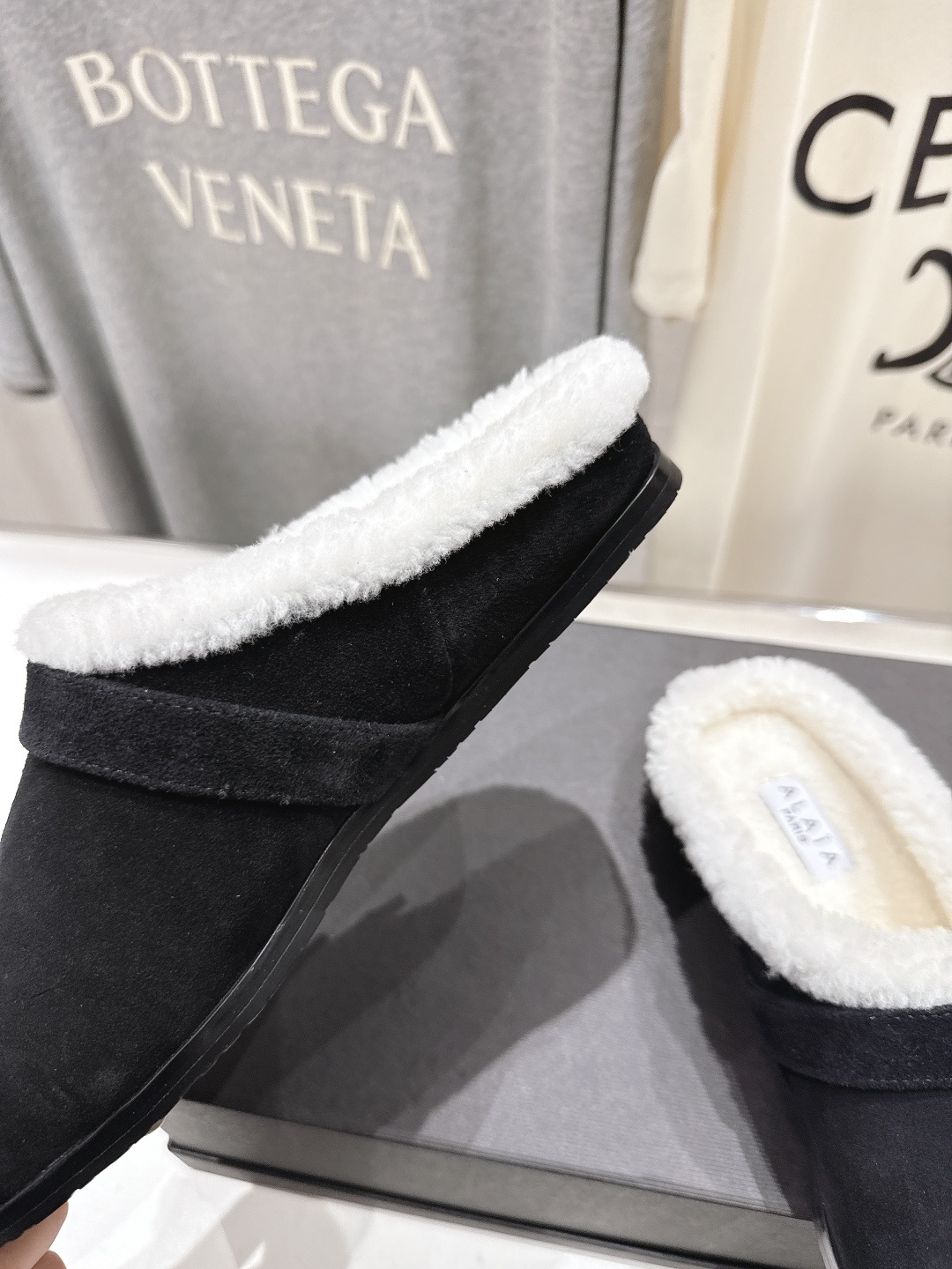 高版本出厂 毛里 独家新品 Alaia 阿莱亚25ss/秋冬走秀款平底羊毛里一脚蹬半包拖鞋章小蕙同款 甜
