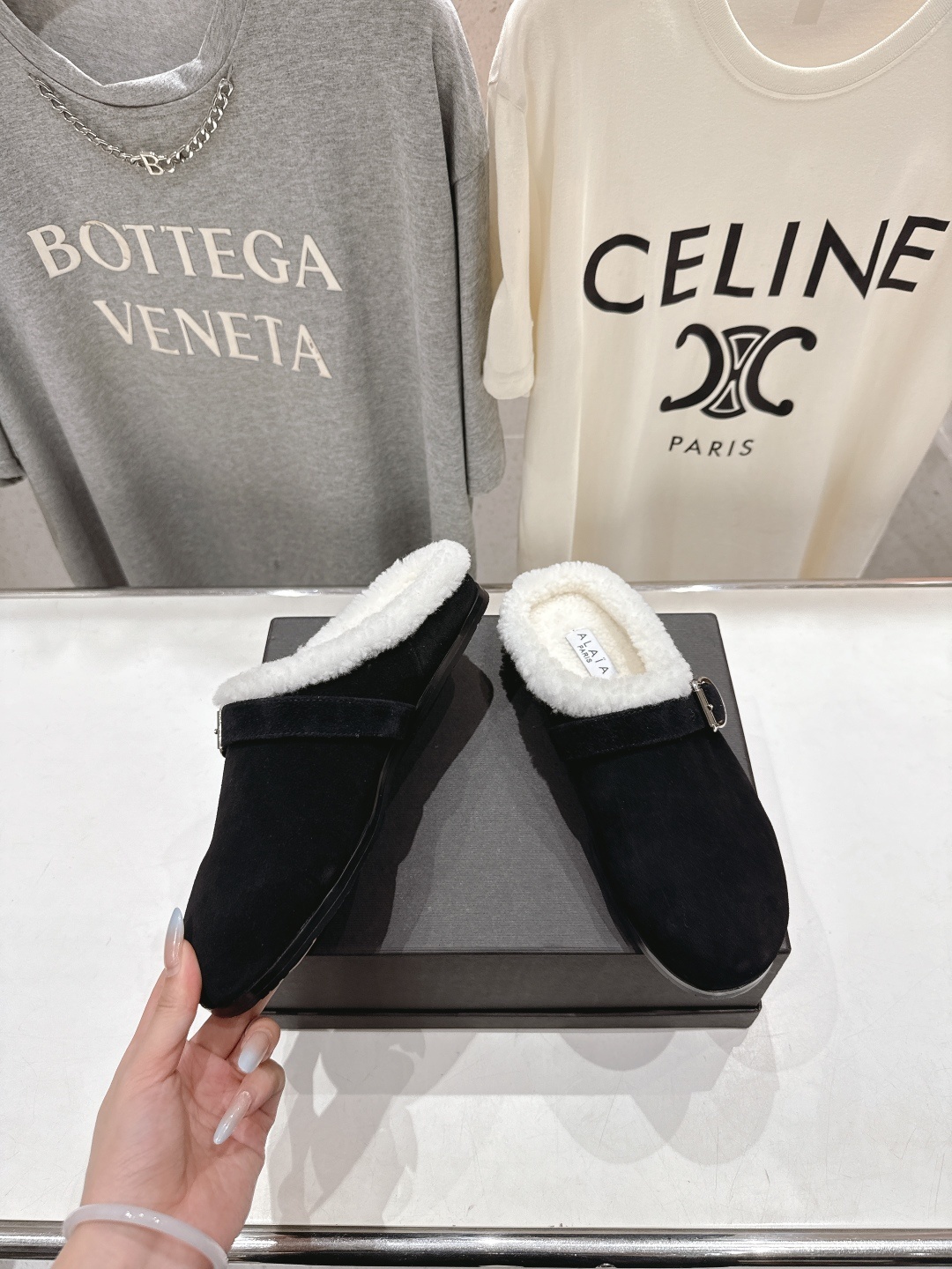 高版本出厂 毛里 独家新品 Alaia 阿莱亚25ss/秋冬走秀款平底羊毛里一脚蹬半包拖鞋章小蕙同款 甜
