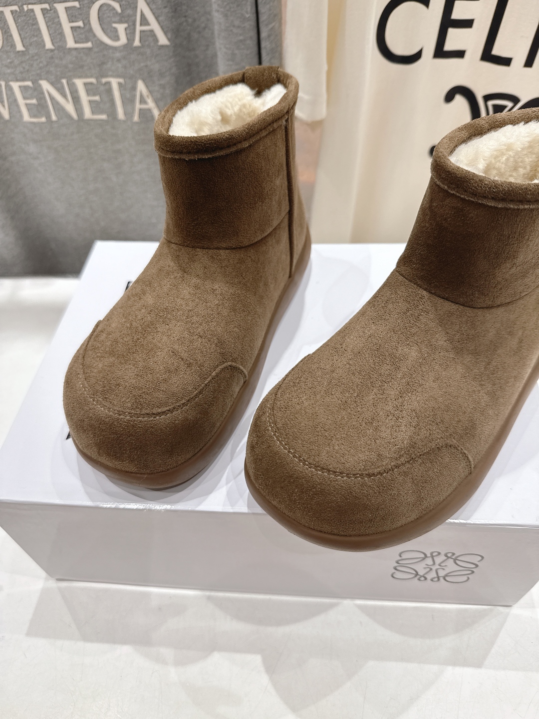 高版本出厂 Loewe/罗意威F036 25ss冬季最新皮毛一体雪地靴羊毛靴短靴原版购入开发 顶级版本 