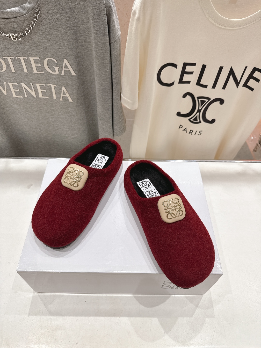 高版本出厂 LOEWE/罗意威F036 2025ss秋冬新款一脚蹬勃肯半包拖鞋 舒适度极高，非常具有辨识