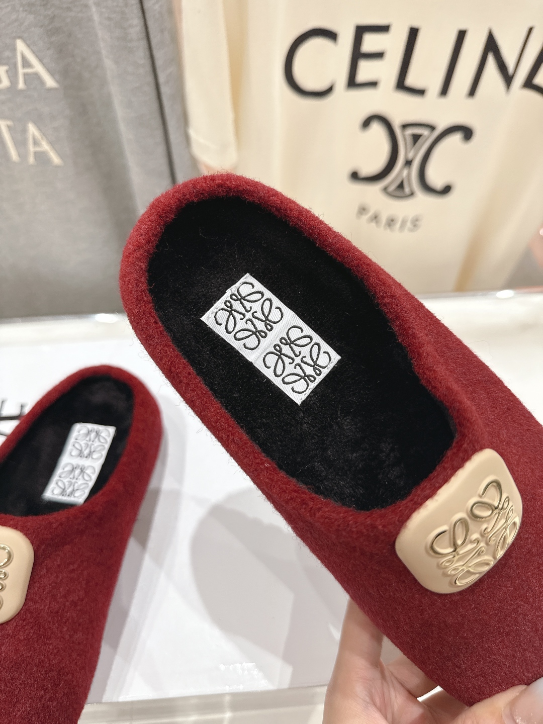 高版本出厂 LOEWE/罗意威F036 2025ss秋冬新款一脚蹬勃肯半包拖鞋 舒适度极高，非常具有辨识
