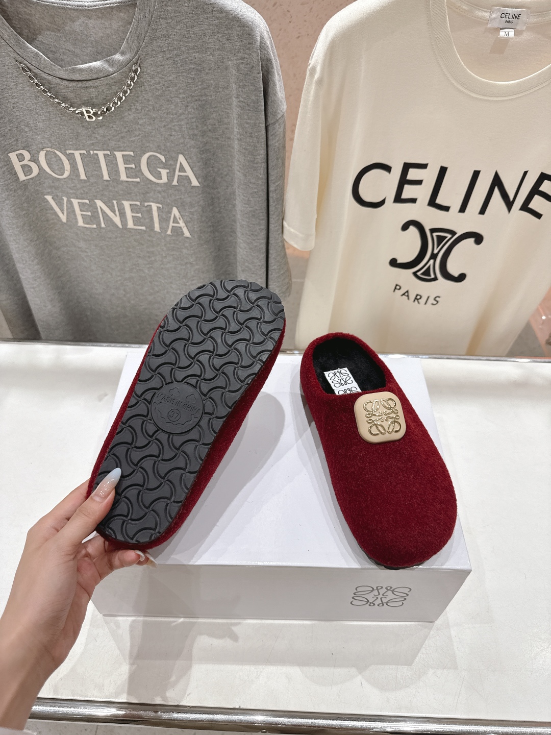 高版本出厂 LOEWE/罗意威F036 2025ss秋冬新款一脚蹬勃肯半包拖鞋 舒适度极高，非常具有辨识