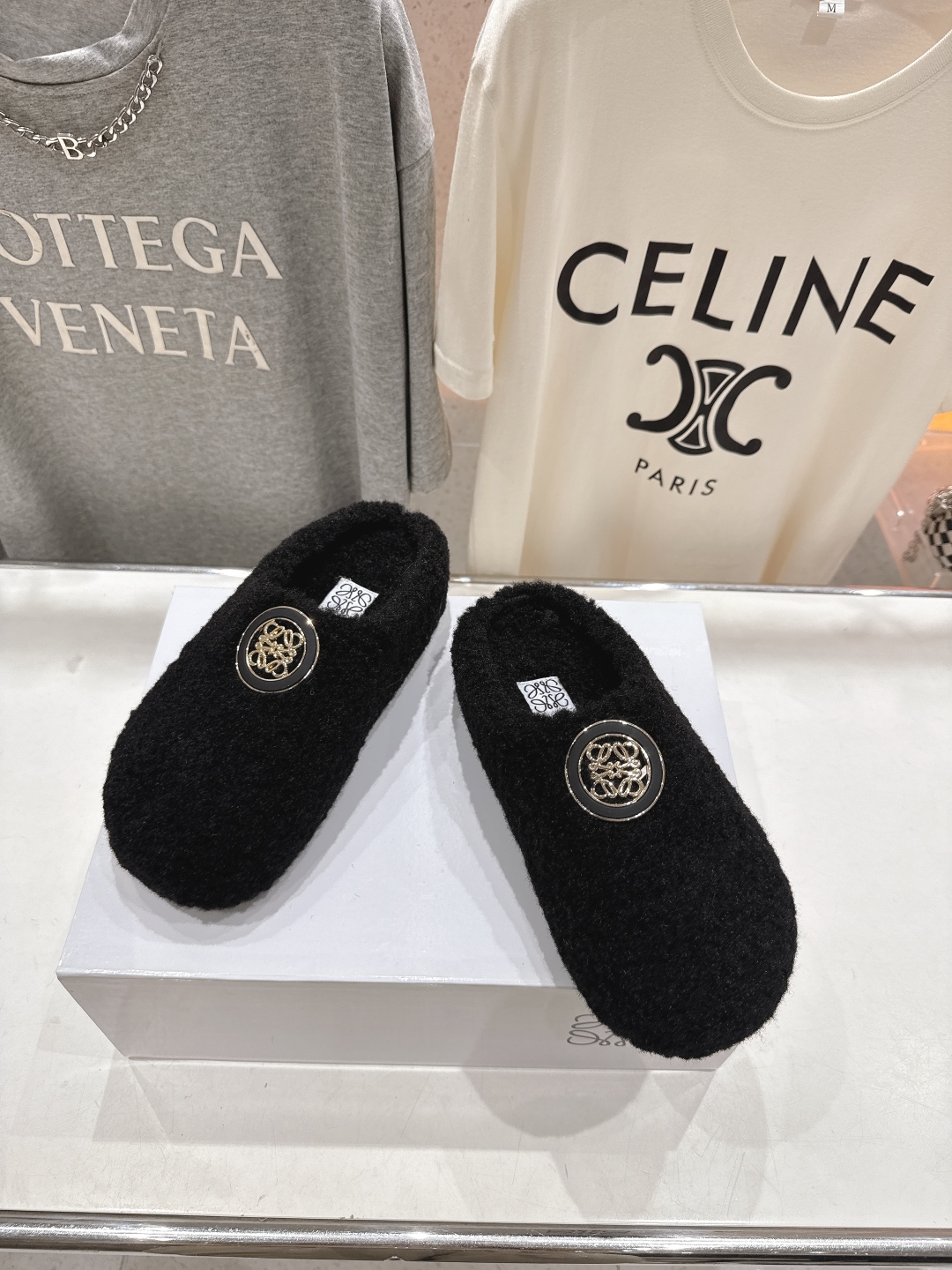 高版本出厂 LOEWE/罗意威F036 2025ss秋冬新款一脚蹬勃肯半包毛毛拖鞋 进口羊羔毛材质 舒适