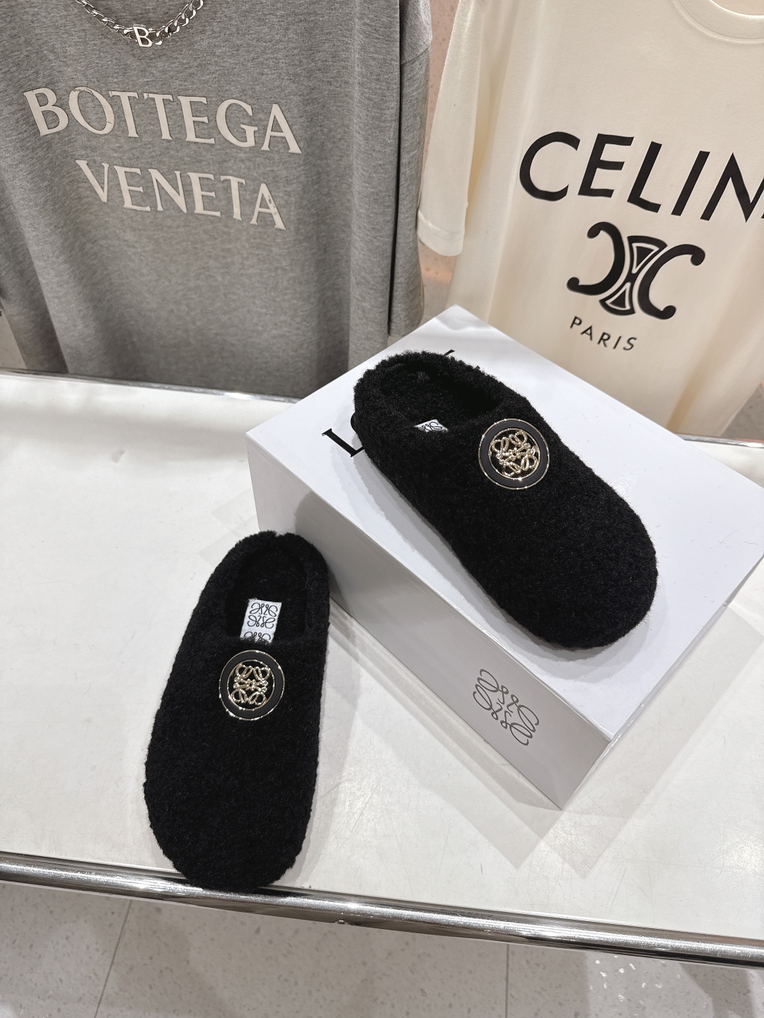 高版本出厂 LOEWE/罗意威F036 2025ss秋冬新款一脚蹬勃肯半包毛毛拖鞋 进口羊羔毛材质 舒适