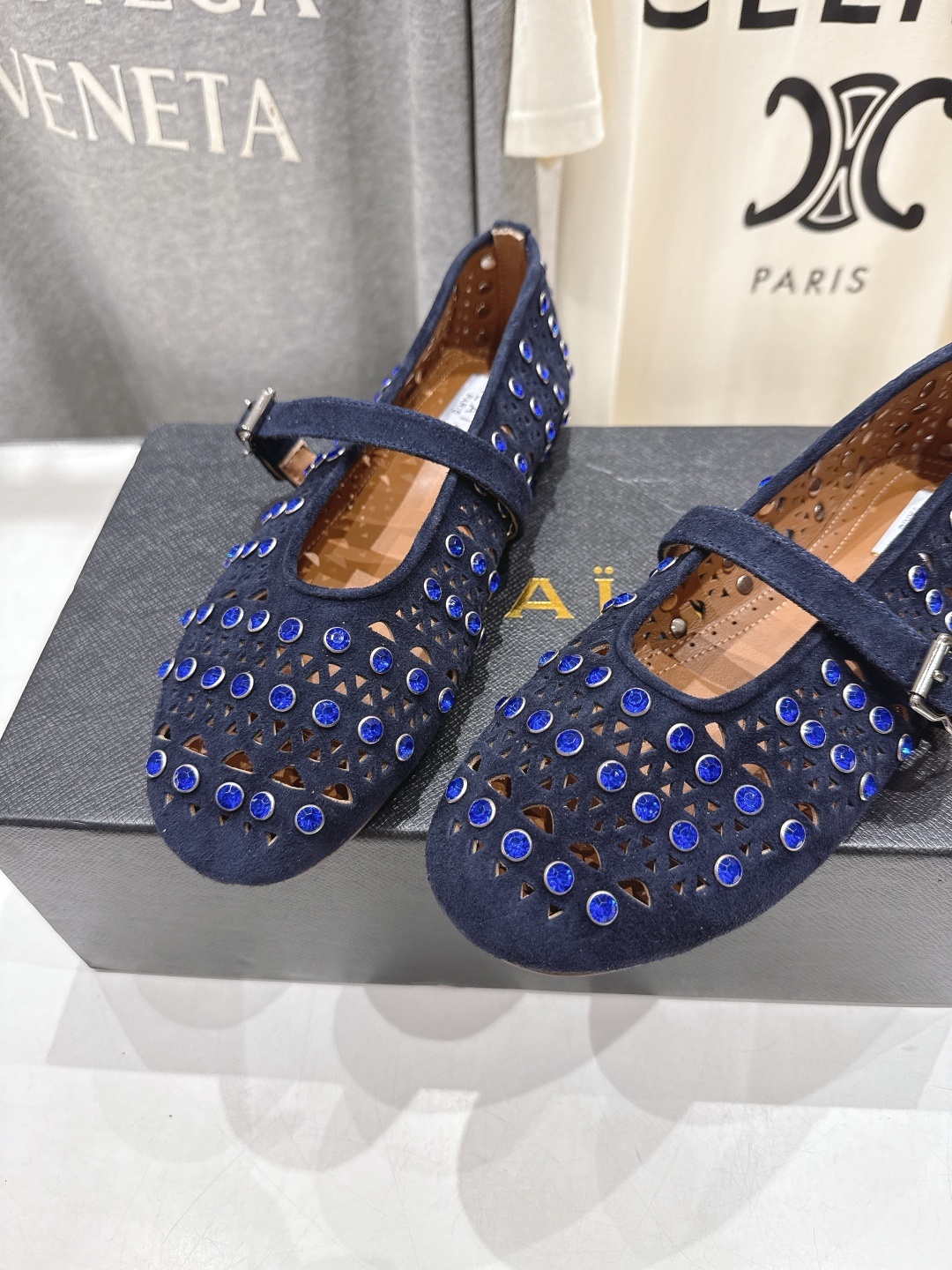 高版本出厂 独家新品 Alaia 阿莱亚F016 2025ss/走秀款带钻平底玛丽珍芭蕾舞鞋 最近超火的