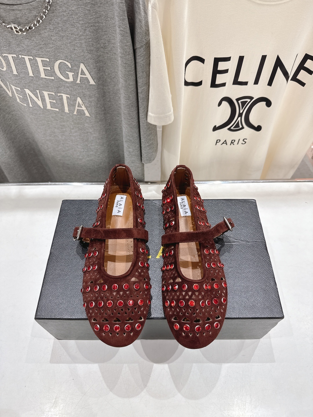 高版本出厂 独家新品 Alaia 阿莱亚F016 2025ss/走秀款带钻平底玛丽珍芭蕾舞鞋 最近超火的