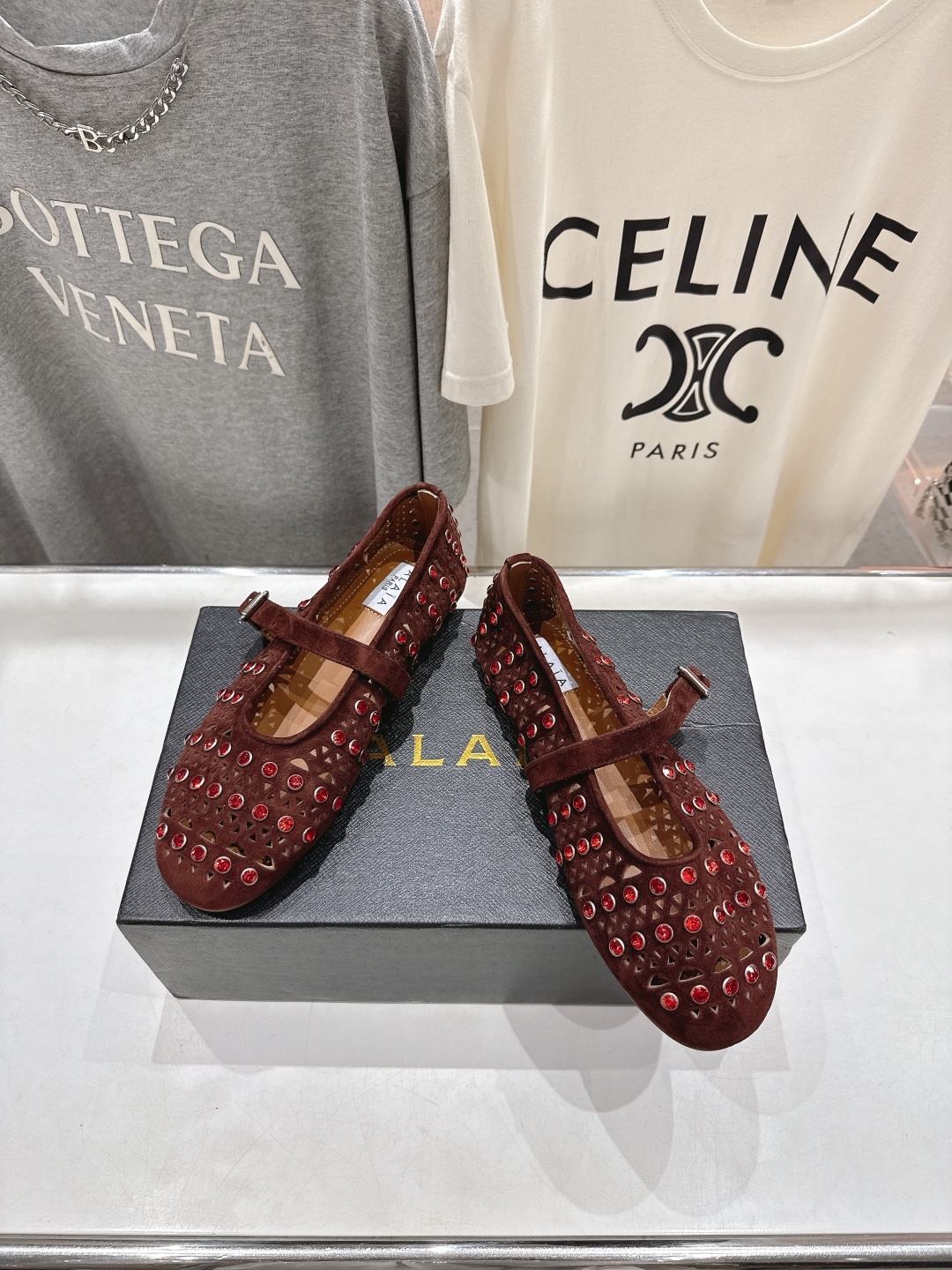 高版本出厂 独家新品 Alaia 阿莱亚F016 2025ss/走秀款带钻平底玛丽珍芭蕾舞鞋 最近超火的