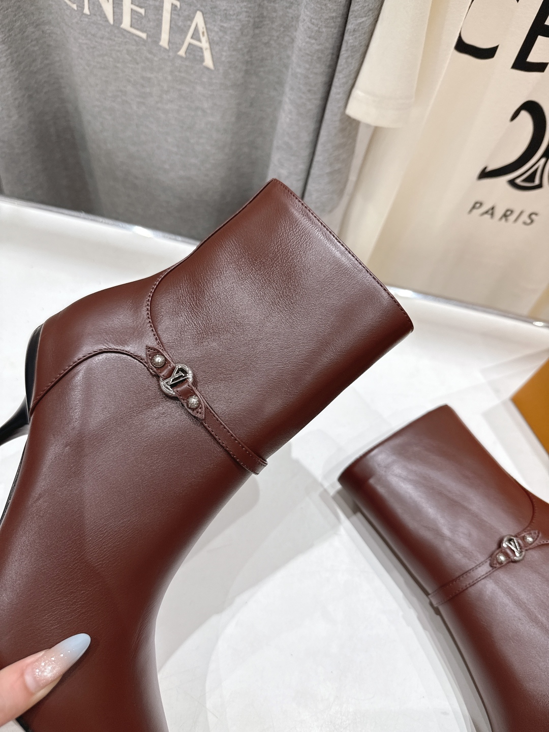 高版本出厂 LOUIS VUITTON 25ss LV驴牌秋冬新款高跟短靴楦型百搭瘦脚yyds.造型立体