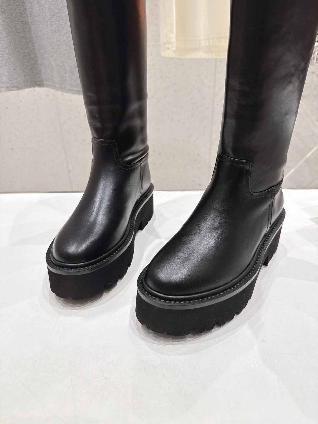 高版本出厂 Celine*/赛琳F035 2025ss秋冬新款帅气英伦风中筒靴长靴骑士靴复古简约又时尚