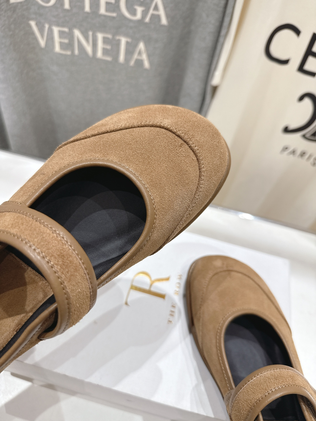 高版本出厂 The Row 2025ss新品爆款平底玛丽珍乐福鞋一脚蹬单鞋复古穆勒鞋非常舒服的一款平底鞋