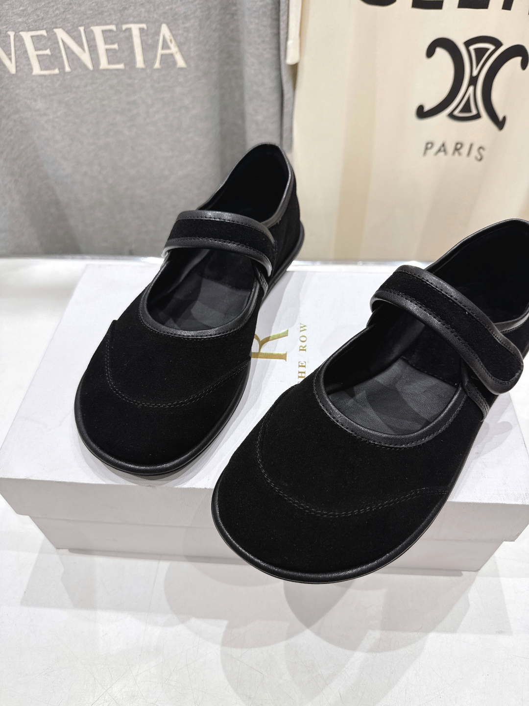 高版本出厂 The Row 2025ss新品爆款平底玛丽珍乐福鞋一脚蹬单鞋复古穆勒鞋非常舒服的一款平底鞋