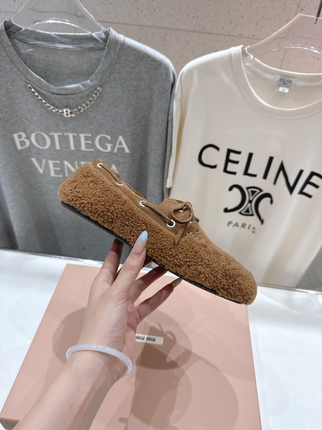 高版本出厂 MiuMiu/缪缪F027 2025ss秋冬走秀款一脚蹬驾车鞋加毛乐福鞋毛毛鞋这款永不过时的