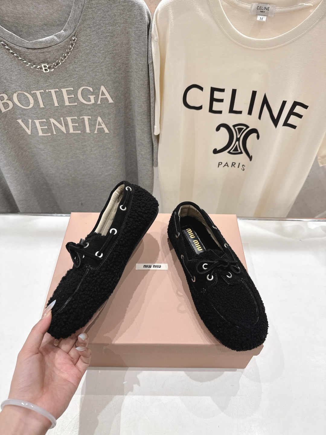 高版本出厂 MiuMiu/缪缪F027 2025ss秋冬走秀款一脚蹬驾车鞋加毛乐福鞋毛毛鞋这款永不过时的