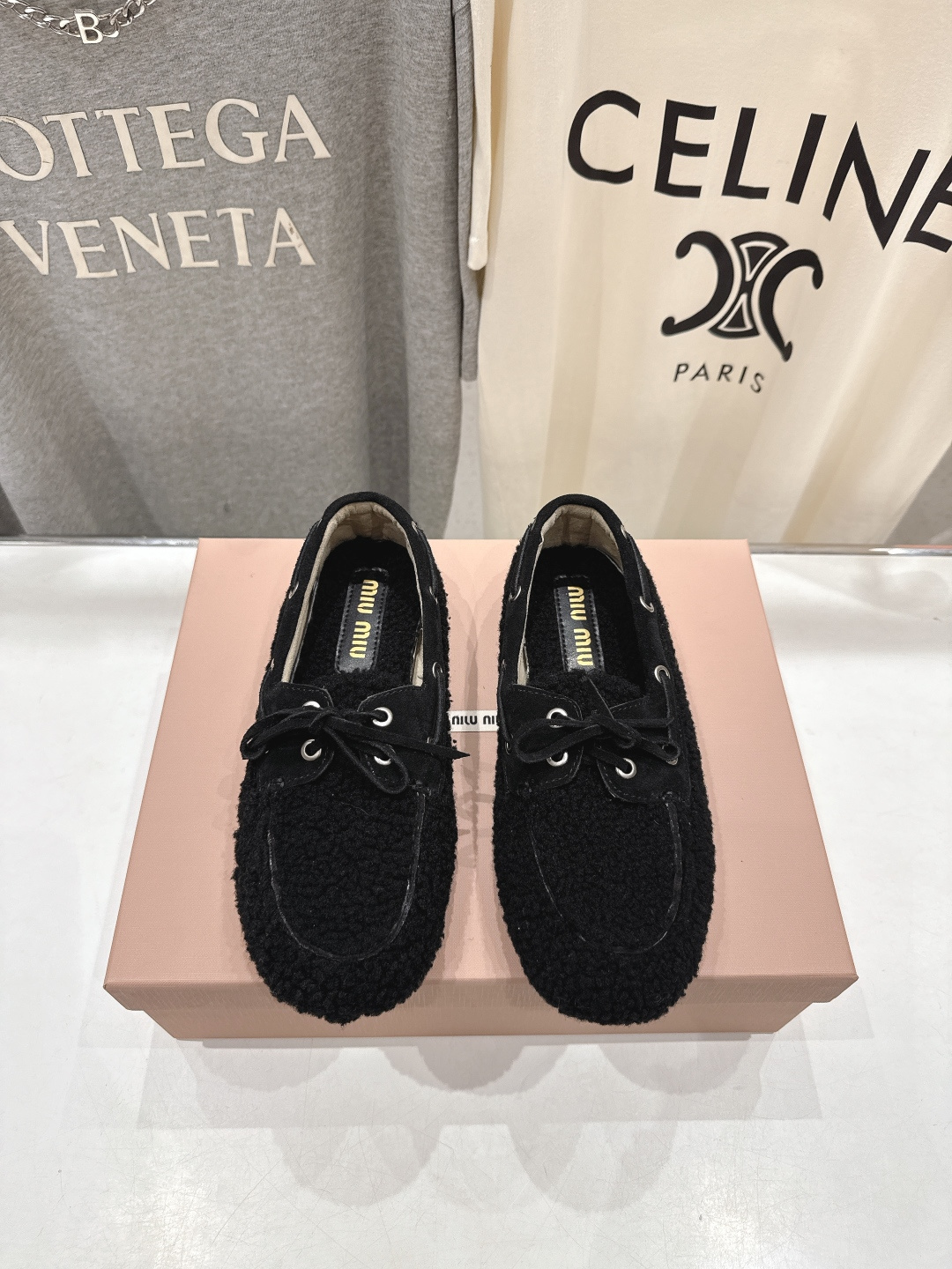 高版本出厂 MiuMiu/缪缪F027 2025ss秋冬走秀款一脚蹬驾车鞋加毛乐福鞋毛毛鞋这款永不过时的