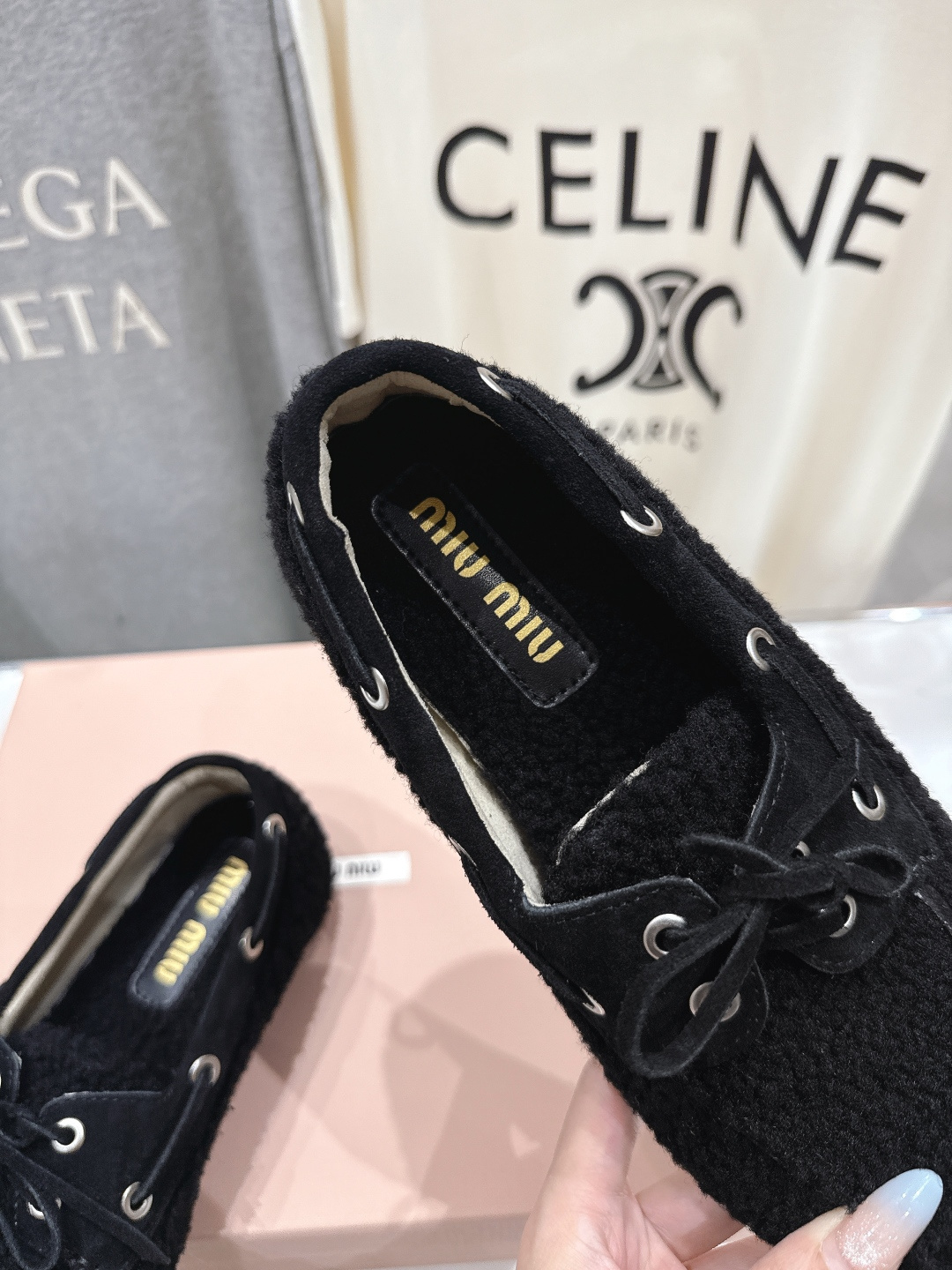 高版本出厂 MiuMiu/缪缪F027 2025ss秋冬走秀款一脚蹬驾车鞋加毛乐福鞋毛毛鞋这款永不过时的